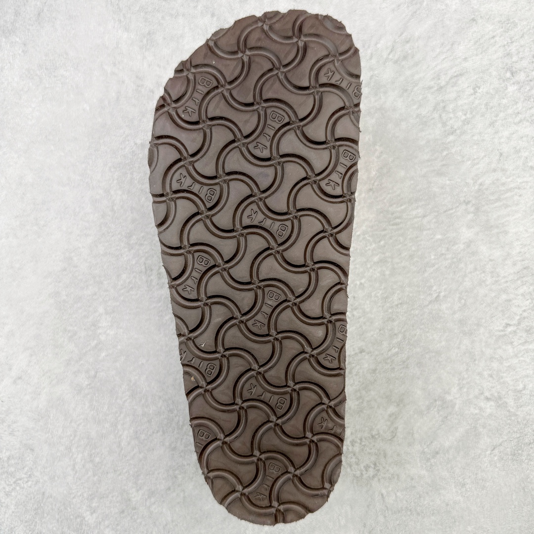 图片[9]-＃DG纯原福利 Birkenstock London 系列勃肯皮革绒面双扣时尚休闲平底鞋加绒版 牛皮绒面革质地柔软 搭配可调节鞋扣提升穿着舒适度 人体工学设计分散脚部压力 保护脚踝 软木乳胶鞋床具有一定的收缩性 长时间穿着后能贴合脚型 EVA鞋底回弹性和抗张性力高 具有良好的防震、缓冲性 四季皆宜 柔软的鞋床采用额外的泡沫缓冲层 提供额外的舒适感和全天支撑 全网独家首发 源于德国的严谨工艺 牛巴戎面 中层松木 EVA 三层组合大底 优质牛皮面料五金扣 出口订单 尺码：35 36 37 39 40-选品中心