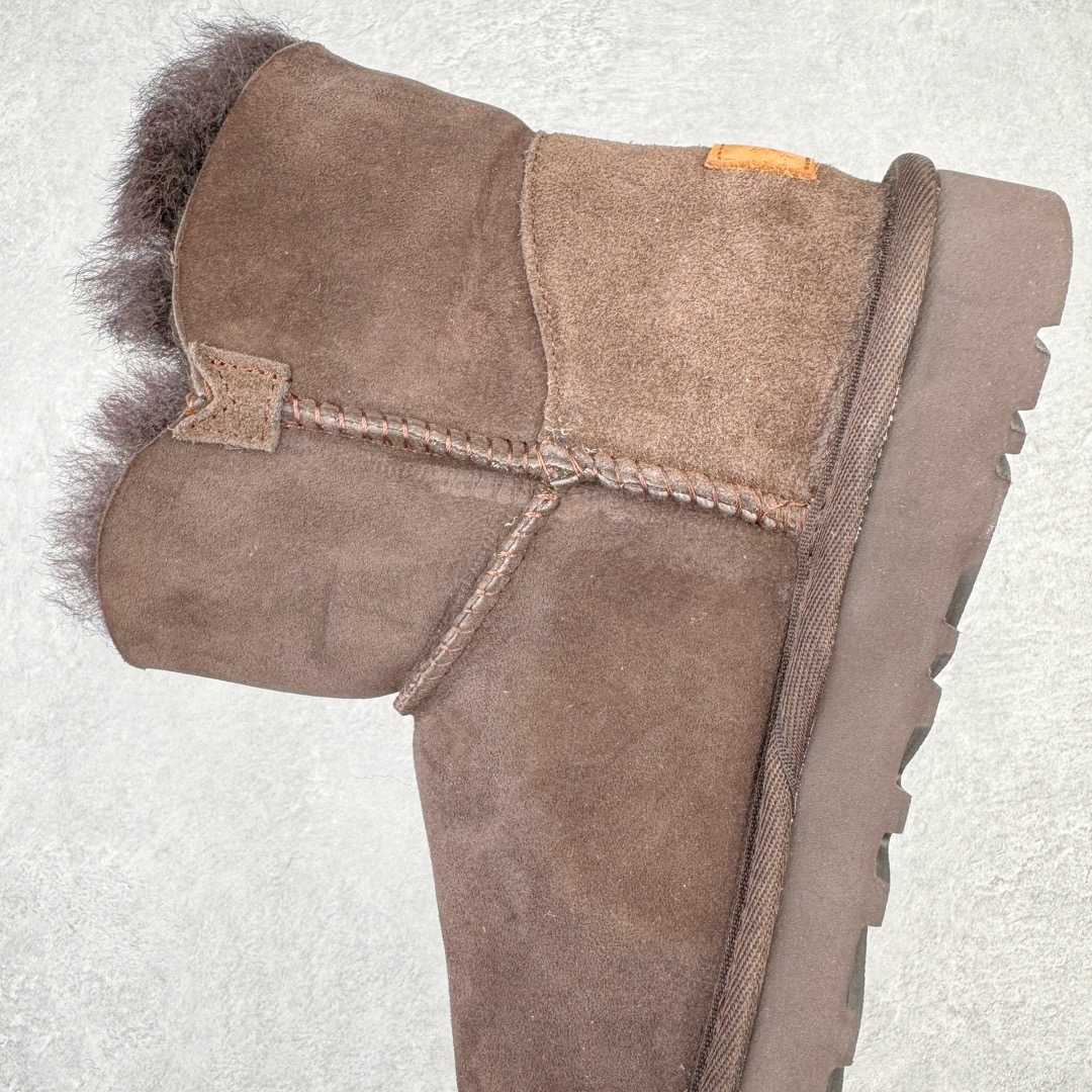 图片[7]-＃SP原厂 UGG 6422 经典木扣筒秋冬羊皮毛一体雪地靴 全鞋采用ZP同厂 隆丰A级澳洲进口羊皮毛一体 品牌代工厂生产线 完全遵循ZP工艺流程 代工厂原厂版师 秉承无原鞋不开发选择 注重每一处细节 市面最正版型 TREADLITE\\\”轻翼\\\”科技外底 轻便/耐用/柔韧/桩型【售后郑重承诺】一个月内若出现重大脱胶/断底等质量问题 直接为您换新！尺码：35 36 37 38 39 40-选品中心