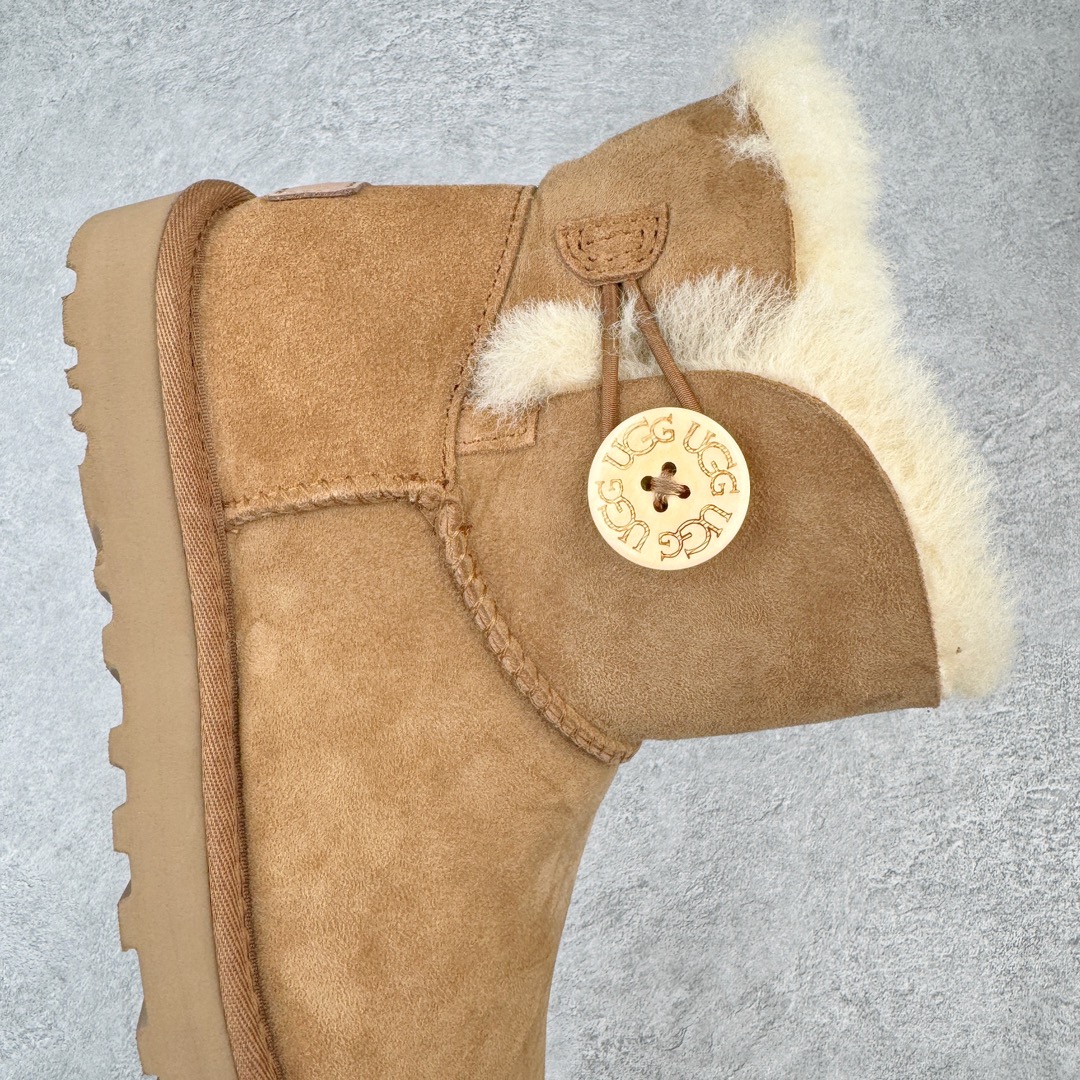 图片[6]-＃SP原厂 UGG 6422 经典木扣筒秋冬羊皮毛一体雪地靴 全鞋采用ZP同厂 隆丰A级澳洲进口羊皮毛一体 品牌代工厂生产线 完全遵循ZP工艺流程 代工厂原厂版师 秉承无原鞋不开发选择 注重每一处细节 市面最正版型 TREADLITE\\\”轻翼\\\”科技外底 轻便/耐用/柔韧/桩型【售后郑重承诺】一个月内若出现重大脱胶/断底等质量问题 直接为您换新！尺码：35 36 37 38 39 40-选品中心