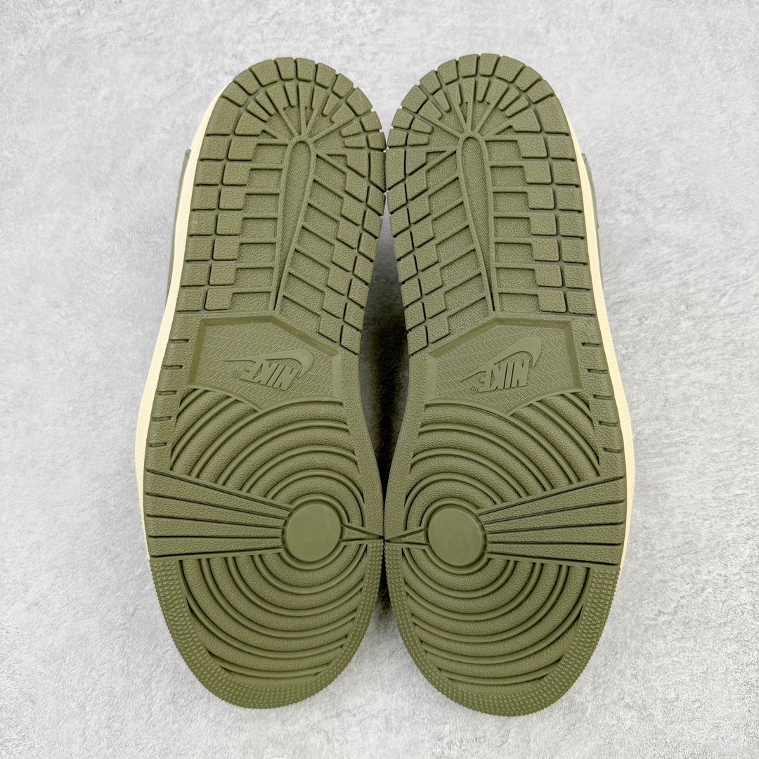 图片[9]-＃DF纯原特价 Travis Scott x Air Jordan AJ1 Low OG SP TS联名白黑绿倒钩低帮 DZ4137-106 原盒原配 原厂拉帮工艺 针距密度一致 原楦原纸板开发 后跟弧度收口自然不对折 极致一眼正品既视感 原厂皮料 进口玻璃冲刀皮料裁剪零毛边 承诺百分百一致原鞋 全鞋电脑针车工艺 鞋面清洁度最高QC检验标准 控制溢胶 原厂电绣工艺 鞋标鞋盒、防尘纸 均采购来自原厂 尺码：36 36.5 37.5 38 38.5 39 40 40.5 41 42 42.5 43 44 44.5 45 46 47.5-选品中心