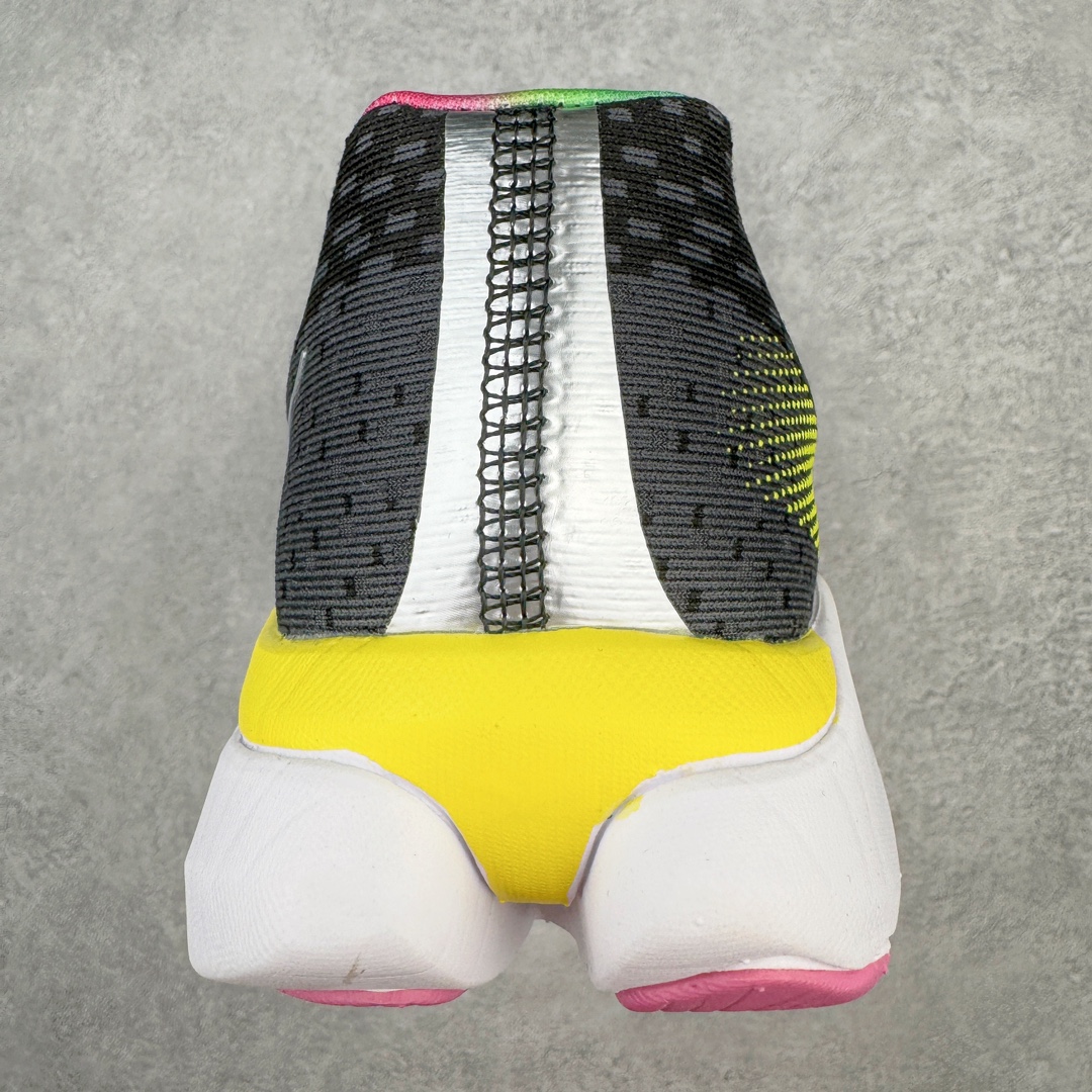 图片[8]-HOKA ONE ONE Mach X 马赫十代舒适百搭透气低帮跑步鞋 HOKA ONE ONE 是来自美国的跑步鞋知名品牌 创立于2009年 始终致力于为所有跑者提供更新、更好的跑步装备 相比常规跑鞋 HOKA ONE ONE特别研发使用性能独特的几何形跑鞋中底 此种鞋底更厚、更高、回弹性也更好 除了卓越的缓冲性能 它还能为各种阶段的跑者带来更具动感、更加稳定的跑步体验 HOKA ONE ONE从设计之初就清楚意识到 要保证跑者步幅的均匀一致 双脚自然而然的运动至关重要 尺码：36 36.5 37.5 38 38.5 39 40 40.5 41 42 42.5 43 44 44.5 45-选品中心