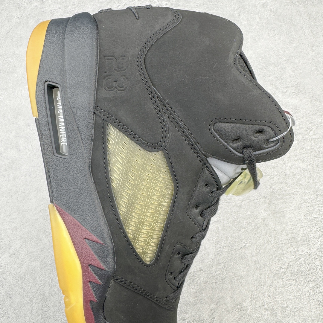 图片[6]-＃Y3纯原 A Ma Maniére x Air Jordan AJ5 Retro AMM联名黑色 货号： FD1330-001 全新改良批次 圈内最强系列 恪守真诚 承诺混一赔十 高端零售裸鞋圈特供批次 SZ原厂全套原楦原纸板冲刀磨具开发 原厂皮料加持 原厂港宝加持定型后跟R度完美 同源原厂电绣 飞翼针数密度立体效果一致 百分百一致原鞋 原厂拉帮工艺 针距密度一致 后跟弧度收口自然不对折 极致一眼正品既视感 进口玻璃冲刀皮料裁剪零毛边 全鞋电脑针车工艺 品控清洁度最高QC检验标准 免检产品 原厂订购鞋盒、鞋标、防尘纸、鞋撑、鞋带 追求极致的原厂味道 尺码：40.5 41 42 42.5 43 44 44.5 45 46 47.5 48.5-选品中心