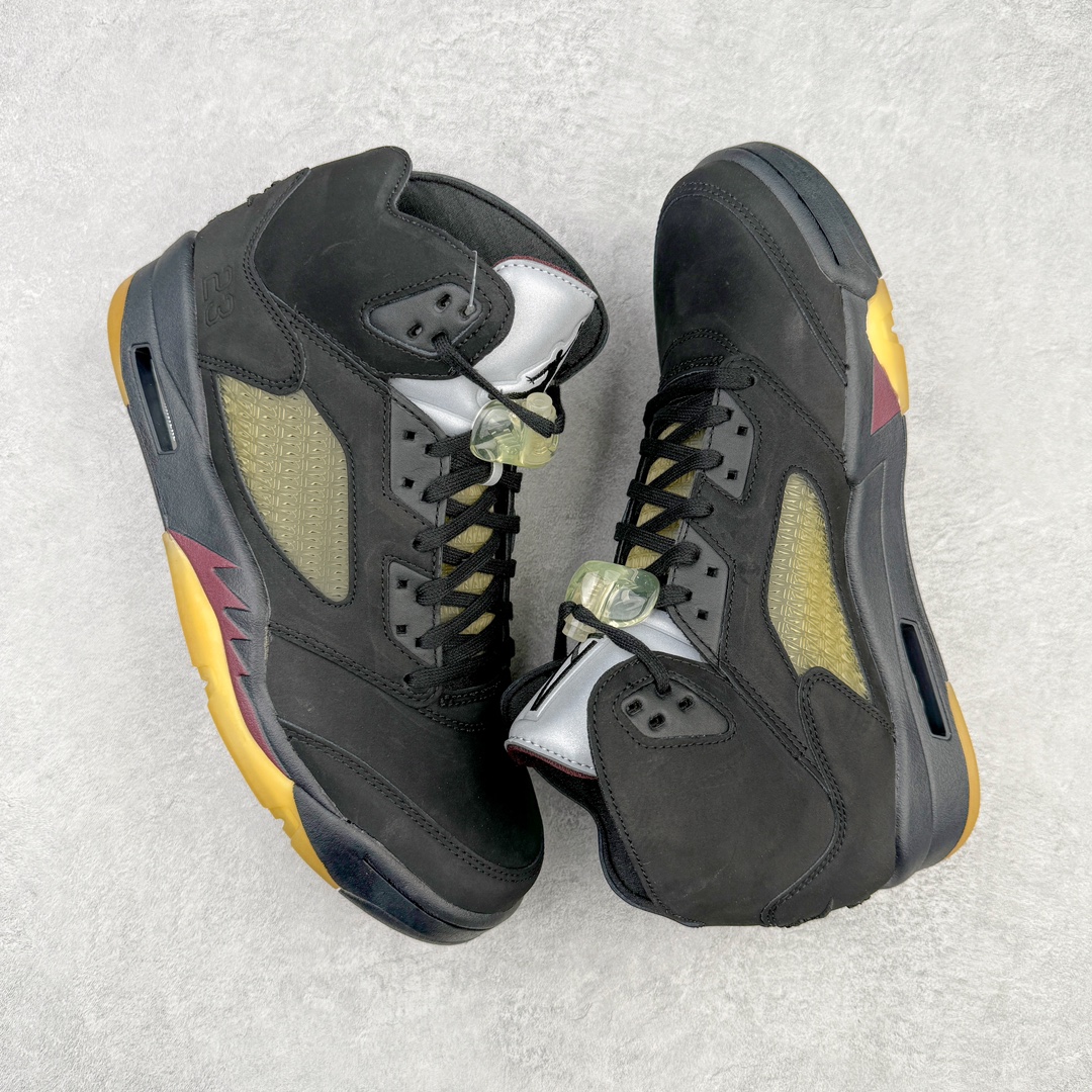 图片[3]-＃Y3纯原 A Ma Maniére x Air Jordan AJ5 Retro AMM联名黑色 货号： FD1330-001 全新改良批次 圈内最强系列 恪守真诚 承诺混一赔十 高端零售裸鞋圈特供批次 SZ原厂全套原楦原纸板冲刀磨具开发 原厂皮料加持 原厂港宝加持定型后跟R度完美 同源原厂电绣 飞翼针数密度立体效果一致 百分百一致原鞋 原厂拉帮工艺 针距密度一致 后跟弧度收口自然不对折 极致一眼正品既视感 进口玻璃冲刀皮料裁剪零毛边 全鞋电脑针车工艺 品控清洁度最高QC检验标准 免检产品 原厂订购鞋盒、鞋标、防尘纸、鞋撑、鞋带 追求极致的原厂味道 尺码：40.5 41 42 42.5 43 44 44.5 45 46 47.5 48.5-选品中心