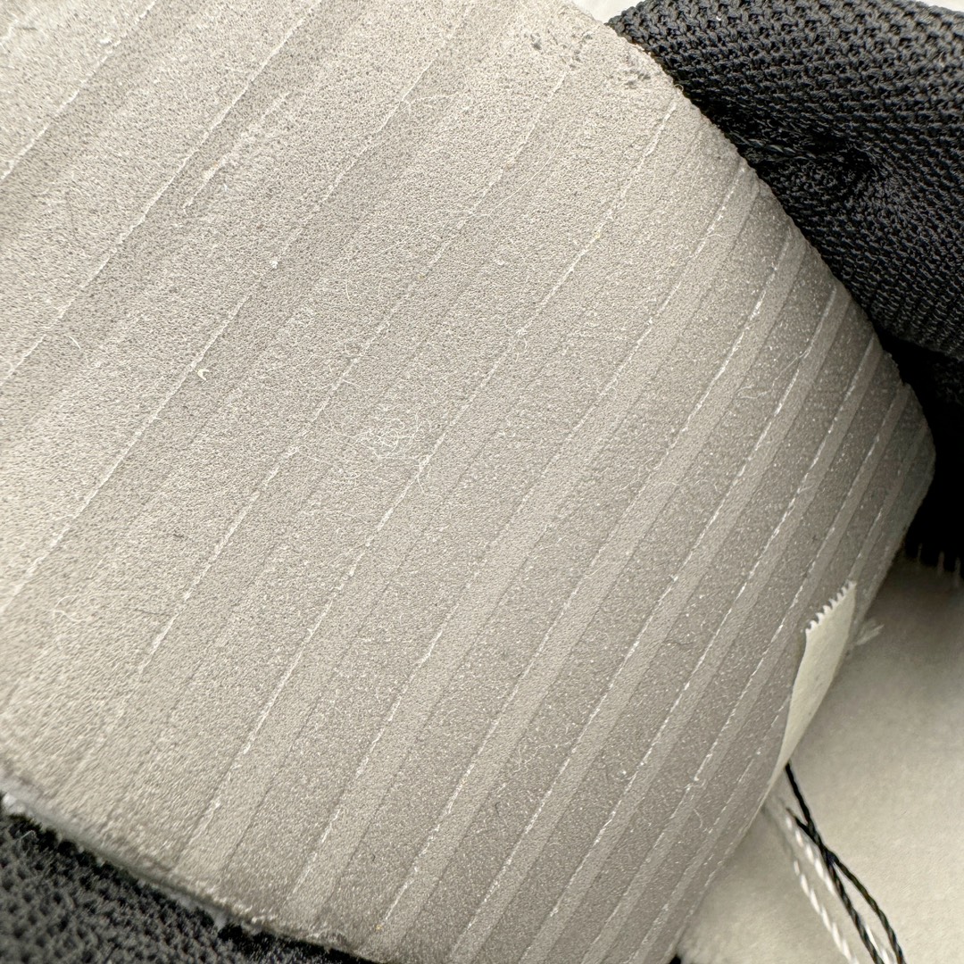 图片[9]-＃PK纯原福利 NK Dunk Low Retro 黑白熊猫 DD1391-100/DD1503-101 独家原厂航空铝磨具打磨大底 鞋头坡度极致还原 原盒原配 圈内天花板工艺 原厂冲刀 超高清洁度 全鞋零毛边皮料切割 全套原楦原模倾力打造完美版型 采用原厂百宏鞋带以及原厂百宏织唛舌标 内标可供原厂几率过验 原厂中底布黄色点胶 原厂中底布拉帮走线遵循公司‼️尺码：36-46（断37.5 38 39 44）-选品中心