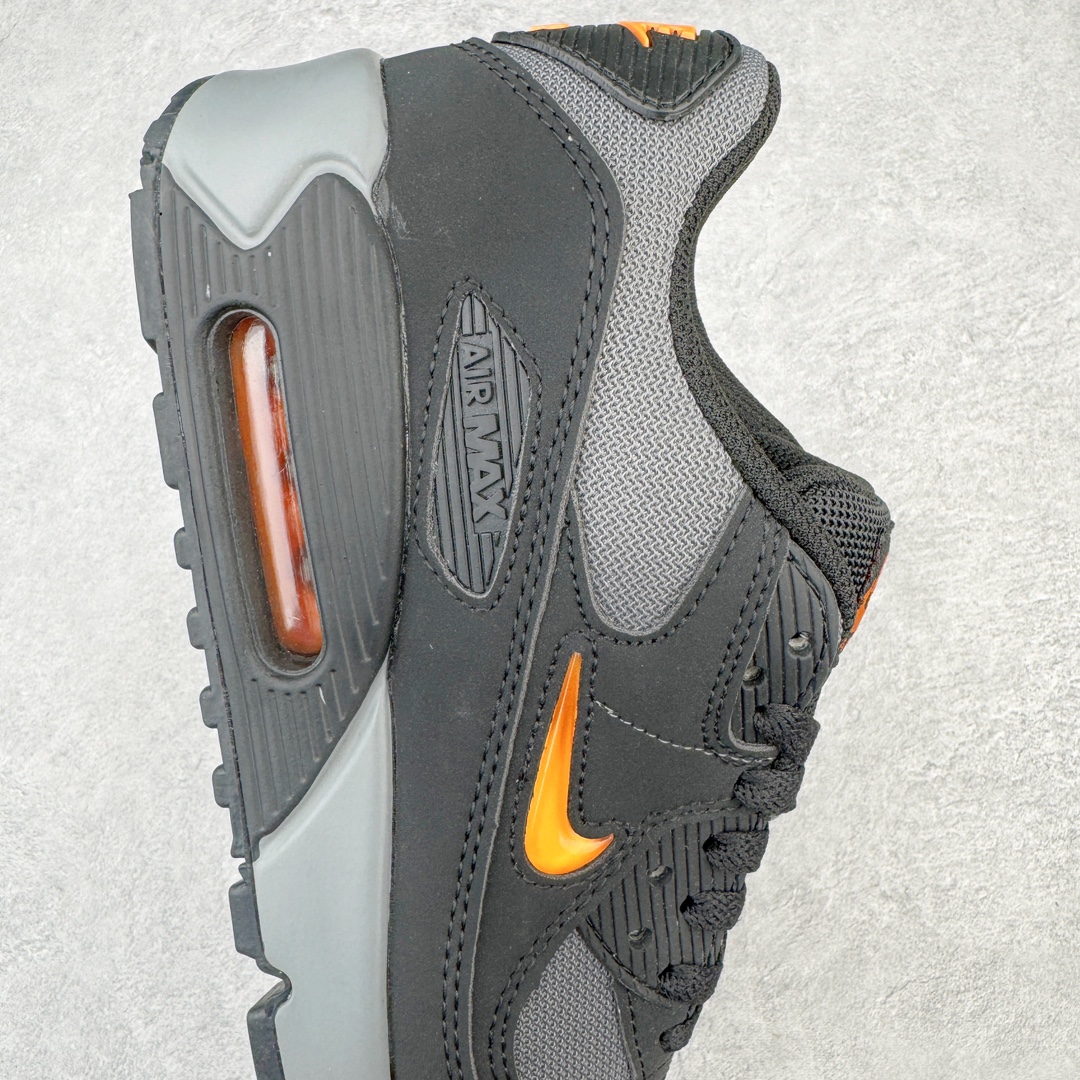 图片[6]-＃MX版 NK Air MAX 90 气垫复古减震跑步鞋 DX2656-001 经典重温 独家陆续补货 外单专供大厂出品 品质稳定 一百余色 终端操作 Air Max 90于1990年推出 来自Air Max系列 在Air Max 1的基础上改进而得 增加了气垫面积 外型上也更为流线 最特別的就是加入了菱纹塑胶嵌板 为Air Max 90增添了许多潮流气息 皮革鞋面 造就出色耐穿性和支撑力 Max Air缓震配置搭配泡棉中底 令Air Max 90轻盈而舒适 华夫格橡胶外底 铸就Air Max 90非凡的抓地力 而Air Max 90不仅是一双跑鞋 它成功跨越了时间的演进 成为了球鞋文化与潮流圈中最熟为人知的鞋款之一 尺码：36 36.5 37.5 38 38.5 39 40 40.5 41 42 42.5 43 44 44.5 45-选品中心