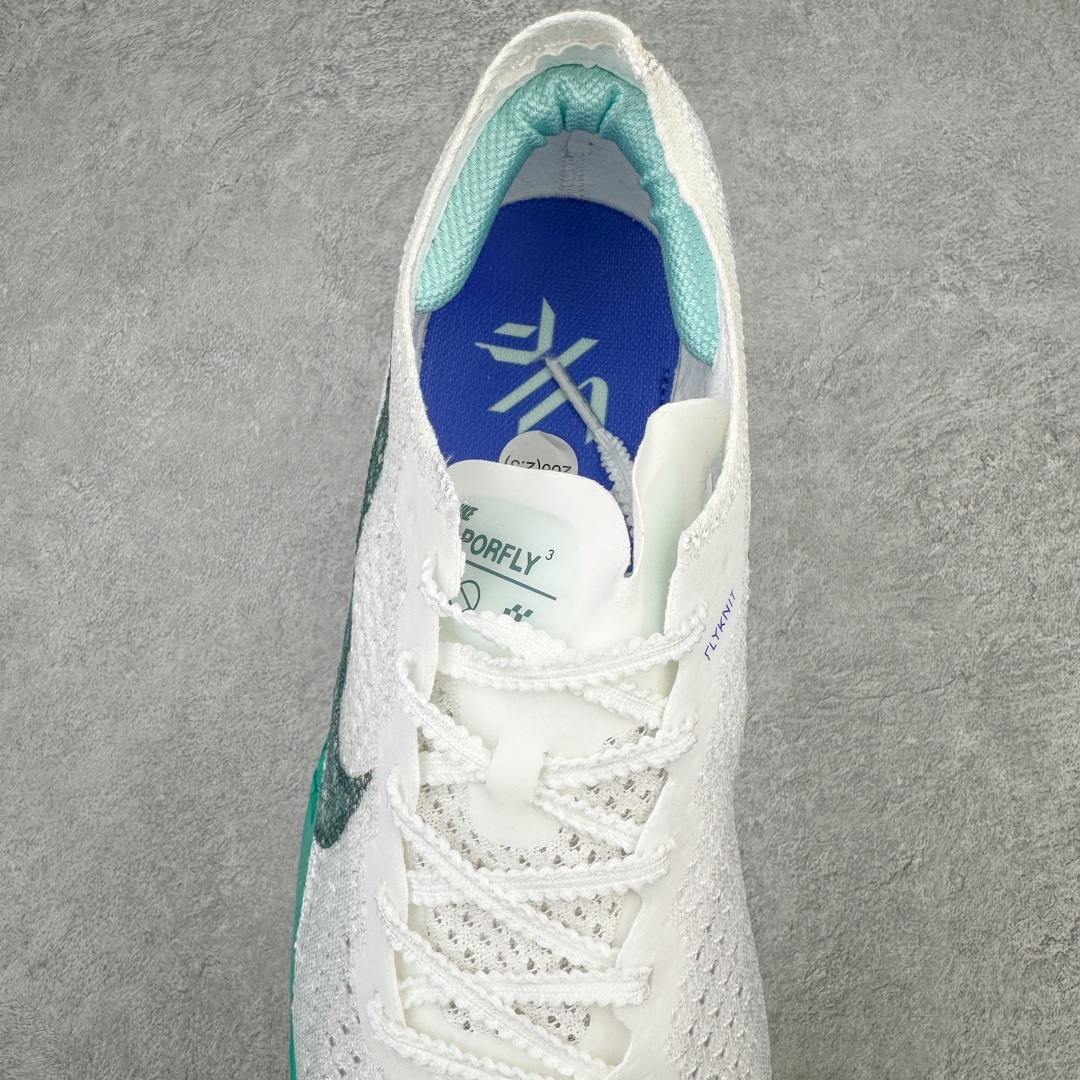 ＃纯原福利‼️
💰150 合作私
NK Zoom VaporFly Next 3% 编织飞线马拉松三代超级休运动跑鞋 泰光zp订单 真碳加持 保留了NK Systeml的突破性产品科技 且在这个基础上搭载了NK Flyknit鞋面 让这双为比赛竞速而打造的战靴更加轻盈、透气突破性的Zoom X泡棉带来NK跑步至今为止最为出色的能量回馈 
Size 详情看库存！
