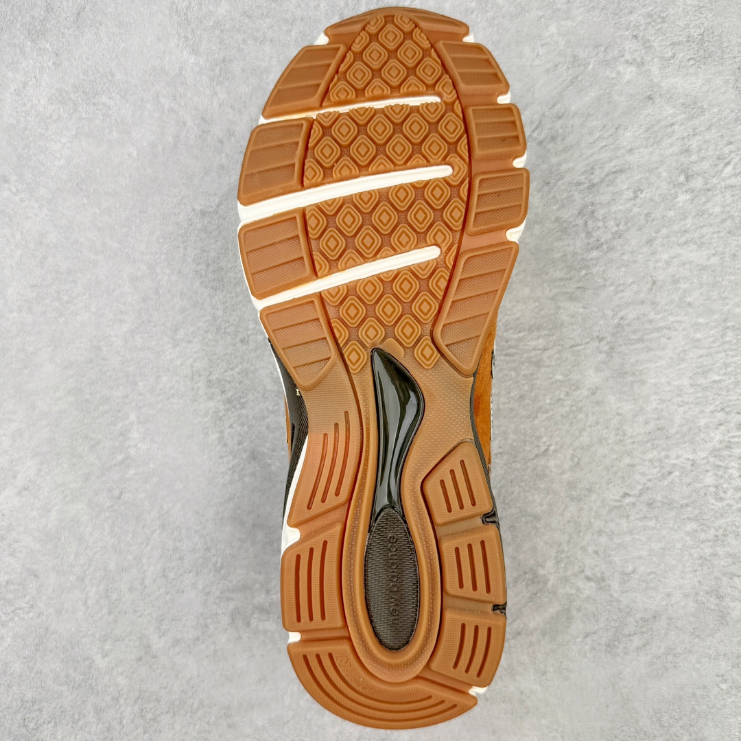 图片[9]-＃K版纯原 New Balance in USA M990V4 新百伦NB系列美产血统经典复古休闲运动百搭老爹跑步鞋 990V4延续了品牌引以为傲的精湛制鞋技艺及经典复古轮廓 同时中底结合新的ACTIVE lite和PU材料 重新诠释ENCAP科技 带来绝佳缓震体验 于细节处 全鞋360度的3M反光设计 及鞋舌固定功能上的提升 配以全新的N标设计更是带来绝佳的用户体验 尺码：36 37 37.5 38 38.5 39 40 40.5 41.5 42 42.5 43 44 44.5 45-选品中心