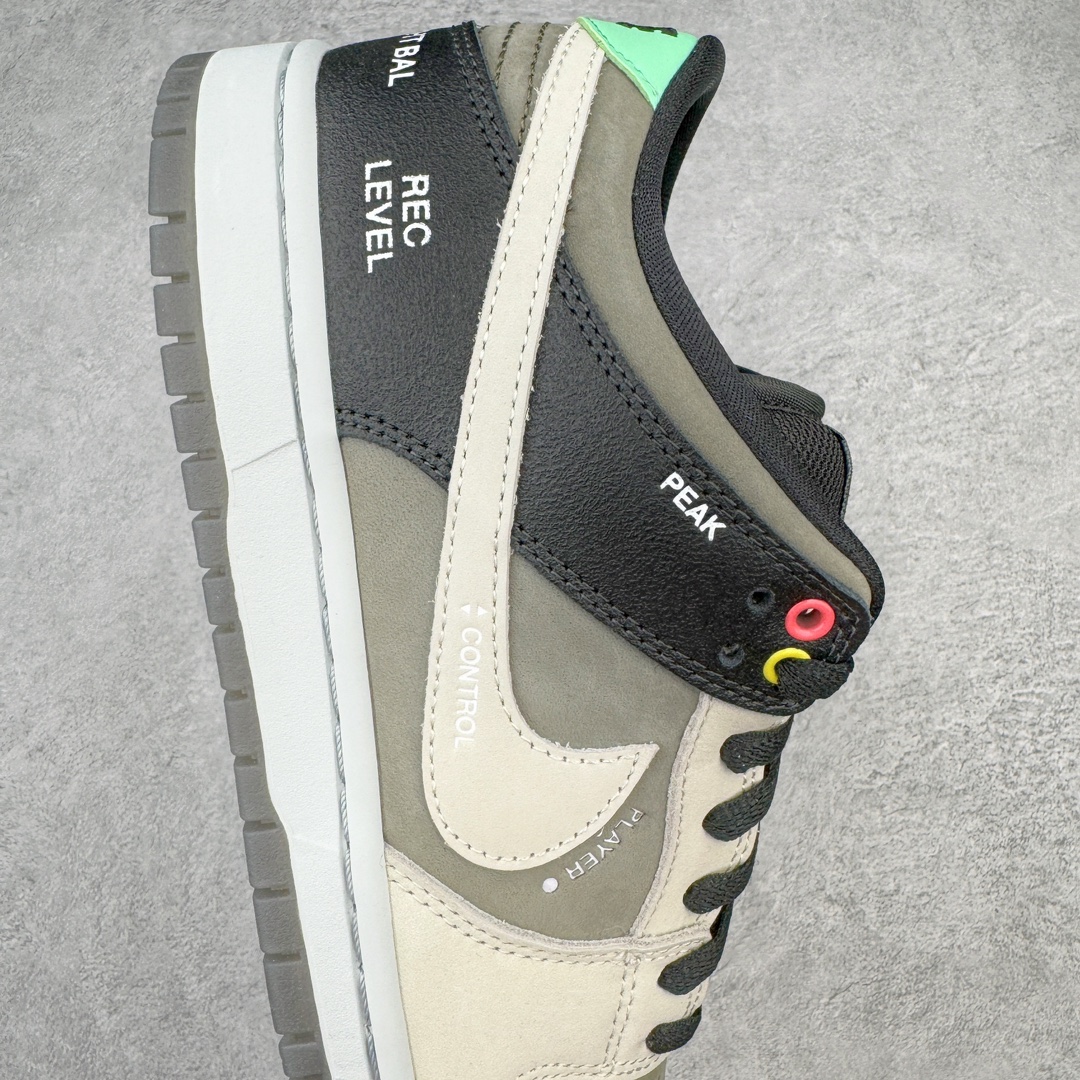 图片[6]-零售💰180 ＃G版福利特价‼NK SB Dunk Low “VX1000 Camcorder”黑白灰 摄像机 CV1659-001 口碑大厂出品 品控大底版型不断改良更新 全套原纸板楦头开发 确保原汁原味 完美呈现DUNK版型 一比一鞋头弧度高度鞋身弧度 独家私模官方第六代原厂航空铝磨具打磨大底 鞋头坡度极致还原 无解鞋型 原盒原配 圈内天花板工艺 原厂玻璃冲刀 超高清洁度 全鞋零毛边皮料切割 原厂中底布点胶 中底布拉帮走线遵循公司 SIZE：35.5 36 36.5 37.5 38 38.5 39 40 40.5 41 42 42.5 43 44 44.5 45 46 47.5 编码：by1936080-运动鞋