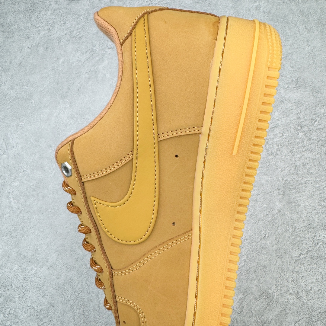 图片[7]-零售💰240 ＃G版纯原 NK Air Force 1 Low 07 LV8 \”Wheat Flax\” 空军一号低帮 小麦色 CJ9179-200 同步官方2022全新版本 全新翻盖原盒配件 不规则波浪大底咬花 全鞋电脑针车 工整有序 视觉效果满分 原厂拉帮手法 标准四线 密度针距针孔大小控制到位 原装反口里网布海绵 正确卡色网眼大小 新版鞋撑改用纸团代替 原厂港宝加持完美还原灵魂版型 原盒原配从里到外百分百还原 原厂全头层原厂皮料 原标原盒 内置Sole气垫 中底白色背胶 中底划线 已经无限的接近公司 原厂楦头 原厂刺绣 后跟弧度修正 独家私模最大开发到48.5 尺码：35.5 36 36.5 37.5 38 38.5 39 40 40.5 41 42 42.5 43 44 44.5 45 46 47.5 48.5 编码：by2936040-运动鞋