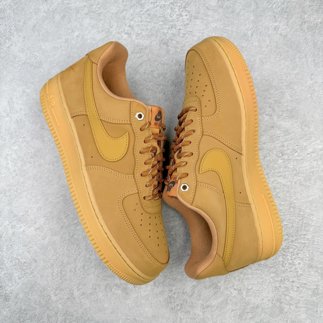 图片[3]-零售💰240 ＃G版纯原 NK Air Force 1 Low 07 LV8 \”Wheat Flax\” 空军一号低帮 小麦色 CJ9179-200 同步官方2022全新版本 全新翻盖原盒配件 不规则波浪大底咬花 全鞋电脑针车 工整有序 视觉效果满分 原厂拉帮手法 标准四线 密度针距针孔大小控制到位 原装反口里网布海绵 正确卡色网眼大小 新版鞋撑改用纸团代替 原厂港宝加持完美还原灵魂版型 原盒原配从里到外百分百还原 原厂全头层原厂皮料 原标原盒 内置Sole气垫 中底白色背胶 中底划线 已经无限的接近公司 原厂楦头 原厂刺绣 后跟弧度修正 独家私模最大开发到48.5 尺码：35.5 36 36.5 37.5 38 38.5 39 40 40.5 41 42 42.5 43 44 44.5 45 46 47.5 48.5 编码：by2936040-运动鞋