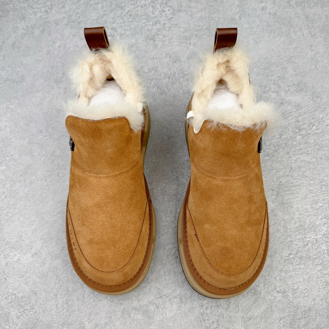 图片[2]-AMIRI埃米尔2023s冬季最新雪地靴系列 AMIRI是来自美国的潮流品牌 迅速走红国际时装界的一个年轻品牌 国内由©️陈冠希 ®️杨幂上脚后呈爆火状态 官网一度出现断货情况 品牌所致力打造潮流的风格 毛鞋的保暖性结构搭载日系风格 鞋子整体轻盈不显笨重 颜值与舒适度并存 ❶面料：原版定制水染牛皮 ❷内里：原版进口羊毛 ❸垫脚：原版进口羊毛 ❹大底：原版开模TPU防滑大底 ❺包装：定制原版全套包装 ❻尺码：35-40-选品中心