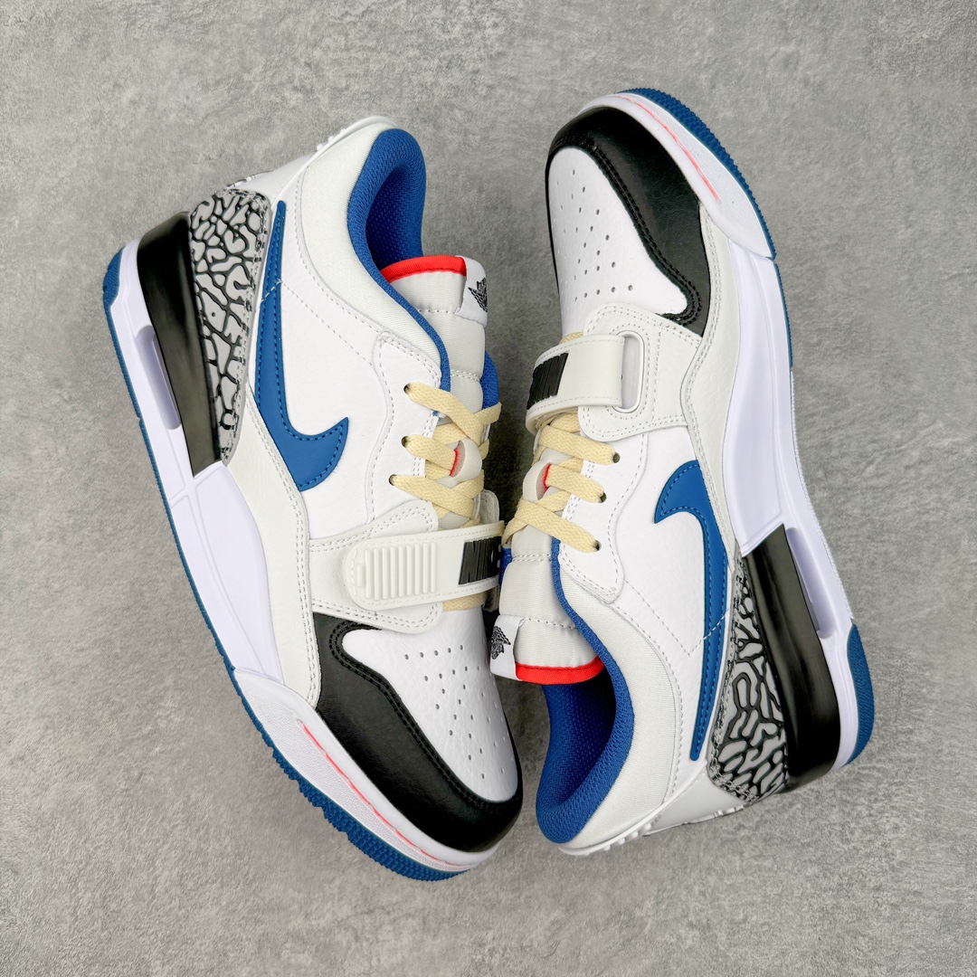 图片[3]-💰220 ＃KZ神版 Air Jordan Legacy AJ312 Low 低帮复古篮球鞋 白蓝 FV8117-141 市场最强独一档产物 全套原纸板楦头开发 原厂大底磨具加持立体防滑纹理 原档数据后跟TPU子母扣魔术贴 原装可视Air Sole气垫 原汁原味最完美的312代版型 唯一正确鞋头趴度弧度高度鞋身腰线 进口港宝加持 后跟自然饱满 全鞋荧光划线卡点 追求极致完美 每一双都是工艺品 多重QC质检 超越公司货的品控标准 实实在在的免检产品 鞋身采用了皮革材质打造 横跨鞋面的魔术贴十分吸睛 侧面的Swoosh Logo的一部分被鞋面遮挡了一部分 颇具玩味 魔术贴上标有NK标识 而鞋舌上是Jordan的经典红色飞翼Logo 后跟和鞋底均采用了AJ3的设计 后跟上同样也使用了经典的爆裂纹图案 SIZE：36 36.5 37.5 38 38.5 39 40 40.5 41 42 42.5 43 44 44.5 45 46 47.5 编码：by2936090-运动鞋