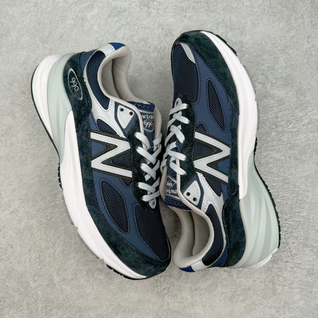 图片[3]-＃K版纯原 New Balance PV990NV6 新百伦NB990V6 藏青色 第六代总统复古慢跑鞋 这是一双极具现代感设计的复古跑鞋 990v6 鞋面大部分面积依旧采用麂皮和织物材质覆盖 从各种细节上看也还是有点 990v5 的影子 但相比 990v5 990v6 鞋面各种材质的拼接会更加复杂 这次 990v6 最大的改变相信大家应该也发现了 就是看上去貌似比 990v4 和 990v5 两代鞋款加起来还要厚的鞋底 其实这是 New Balance 首次采用的三重缓震组合鞋底 除了之前就有的 ABZORB 缓震科技和 ENCAP 中底 这次新加入了 FuelCell 缓震科技 看来舒适度和增高度 都要更上一层楼呀 990v6 的侧标 Logo 设计少见地没有印在绒面皮革上 而是置于网眼面料以及横跨鞋身的皮革织带之上 同时鞋舌上的标签设计并没有延用此前 990v4 和 990v5 采用的样式设计 而是采用了一种新的类似于三角徽章的设计 所以对于鞋款上的更新变化 既有延续经典的设计 也有创新性的改变 尺码：36 37 37.5 38 38.5 39 40 40.5 41.5 42 42.5 43 44 44.5 45-选品中心