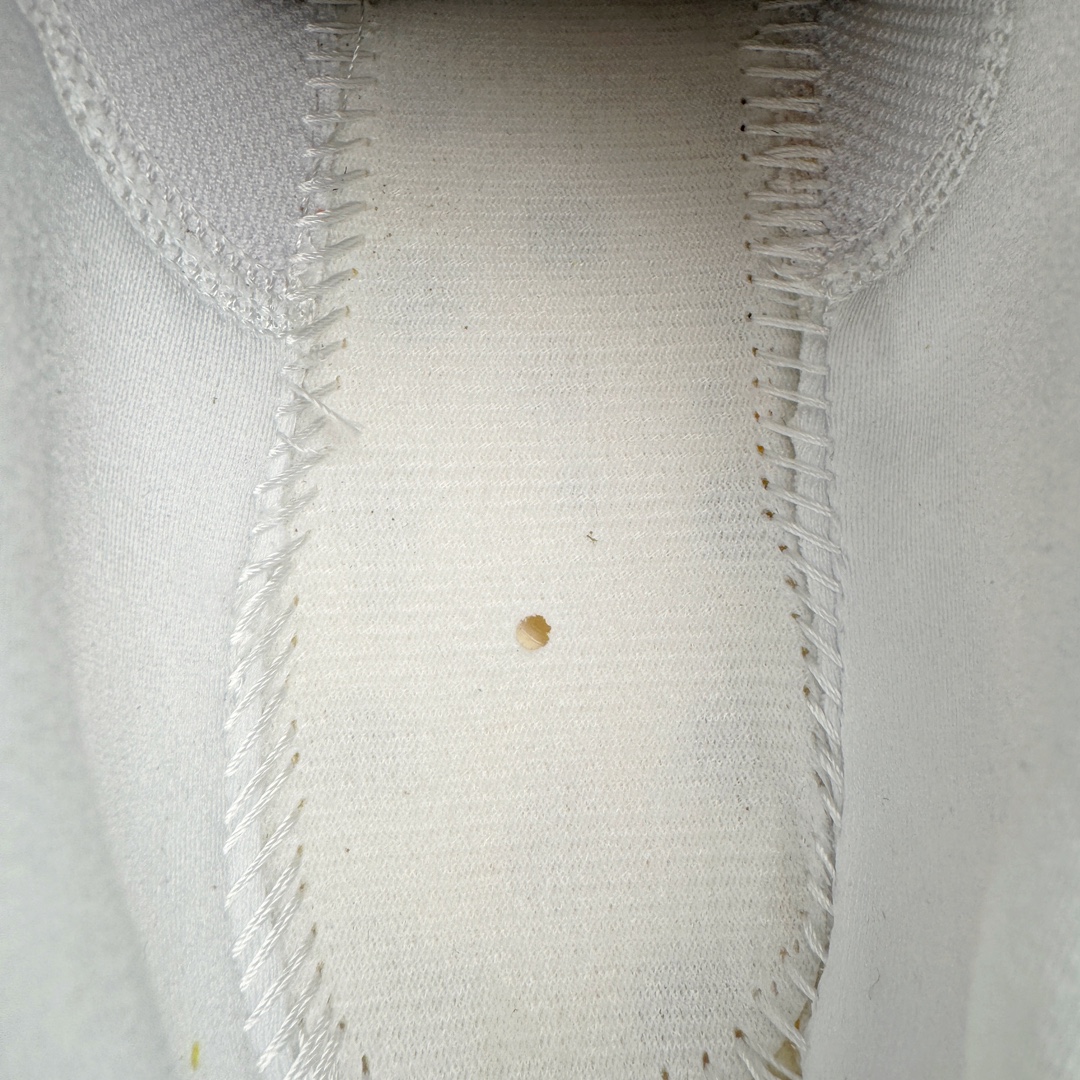 图片[9]-＃纯原福利 NK Juniper Trail 2 Next Nature 朱尼珀2代系列低帮户外轻量透气休闲运动越野跑鞋 DM0822-101 原楦开发纸版楦型 采用Flywire飞线与鞋带相结合鞋面材质 原楦原纸版数据开发版型 内里嵌入定型海绵 全新缓震EVA科技物料中底 外置防滑耐磨锯齿橡胶大底 缔造稳固脚感 越野跑步鞋支撑力出众 为小径奔跑带来平稳顺畅的迈步体验 助你专注畅跑 鞋面采用耐穿材料 结合鞋底强劲抓地设计 让你在面对崎岖路况时依然能勇往直前 尺码：39 40 40.5 41 42 42.5 43 44 44.5 45-选品中心