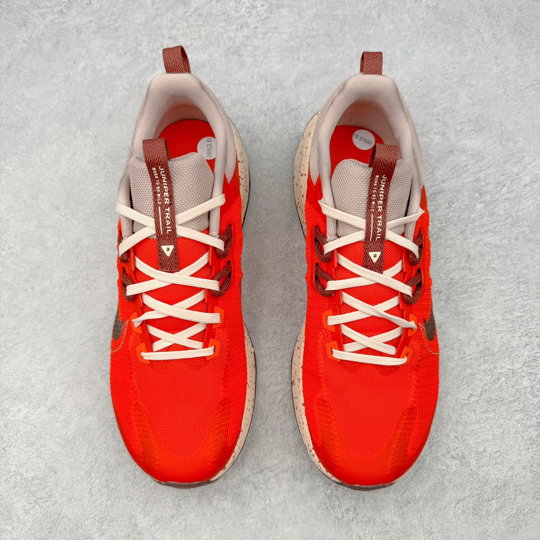 图片[2]-＃纯原福利 NK Juniper Trail 2 Next Nature 朱尼珀2代系列低帮户外轻量透气休闲运动越野跑鞋 DM0822-601 原楦开发纸版楦型 采用Flywire飞线与鞋带相结合鞋面材质 原楦原纸版数据开发版型 内里嵌入定型海绵 全新缓震EVA科技物料中底 外置防滑耐磨锯齿橡胶大底 缔造稳固脚感 越野跑步鞋支撑力出众 为小径奔跑带来平稳顺畅的迈步体验 助你专注畅跑 鞋面采用耐穿材料 结合鞋底强劲抓地设计 让你在面对崎岖路况时依然能勇往直前 尺码：39 40 40.5 41 42 42.5 43 44 44.5 45-选品中心