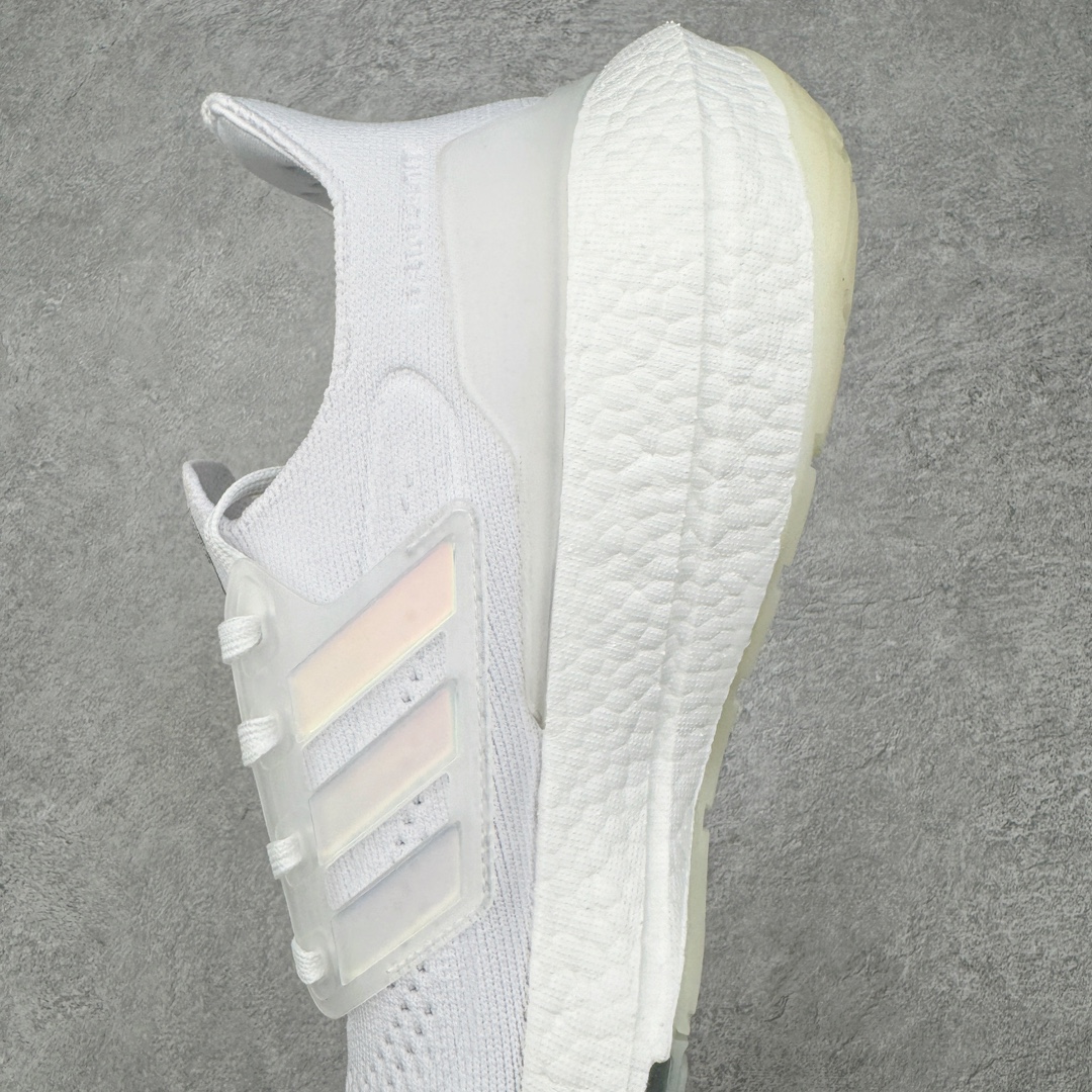 图片[7]-💰170 ＃X版纯原福利‼AD Ultra Boost Light UB2023系列低帮袜套式针织透气缓震休闲运动慢跑鞋 FY0846 历经10年不断创新以科技重塑跑步推出全新超轻新科技跑鞋 力求为跑步添活力 搭载LIGHT BOOST中底的新鲜演绎 无论节奏快慢、距离长短 伴你活力畅跑 延续了该系列的设计语言 采用分区编织鞋面 鞋头处网眼孔洞更大 提升透气性 一体式鞋舌 避免运动中出现偏移 实现鞋脚一体性 鞋侧 TPU 材质 有效提供支撑性 镂空的设计 同时减轻整体重量 最明显的则是中底部分 不仅是厚度夸张 大家最熟悉的 Boost 材质终于迎来升级 减重 30% 带来更轻量化的上脚感受 SIZE：36 36.5 37 38 38.5 39 40 40.5 41 42 42.5 43 44 44.5 45 编码：by2936040-运动鞋