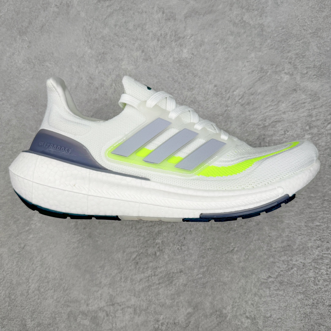 💰170 ＃X版纯原福利‼AD Ultra Boost Light UB2023系列低帮袜套式针织透气缓震休闲运动慢跑鞋 IE1775 历经10年不断创新以科技重塑跑步推出全新超轻新科技跑鞋 力求为跑步添活力 搭载LIGHT BOOST中底的新鲜演绎 无论节奏快慢、距离长短 伴你活力畅跑 延续了该系列的设计语言 采用分区编织鞋面 鞋头处网眼孔洞更大 提升透气性 一体式鞋舌 避免运动中出现偏移 实现鞋脚一体性 鞋侧 TPU 材质 有效提供支撑性 镂空的设计 同时减轻整体重量 最明显的则是中底部分 不仅是厚度夸张 大家最熟悉的 Boost 材质终于迎来升级 减重 30% 带来更轻量化的上脚感受 SIZE：36 36.5 37 38 38.5 39 40 40.5 41 42 42.5 43 44 44.5 45 编码：by2936040-运动鞋