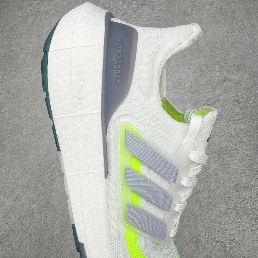 图片[6]-💰170 ＃X版纯原福利‼AD Ultra Boost Light UB2023系列低帮袜套式针织透气缓震休闲运动慢跑鞋 IE1775 历经10年不断创新以科技重塑跑步推出全新超轻新科技跑鞋 力求为跑步添活力 搭载LIGHT BOOST中底的新鲜演绎 无论节奏快慢、距离长短 伴你活力畅跑 延续了该系列的设计语言 采用分区编织鞋面 鞋头处网眼孔洞更大 提升透气性 一体式鞋舌 避免运动中出现偏移 实现鞋脚一体性 鞋侧 TPU 材质 有效提供支撑性 镂空的设计 同时减轻整体重量 最明显的则是中底部分 不仅是厚度夸张 大家最熟悉的 Boost 材质终于迎来升级 减重 30% 带来更轻量化的上脚感受 SIZE：36 36.5 37 38 38.5 39 40 40.5 41 42 42.5 43 44 44.5 45 编码：by2936040-运动鞋