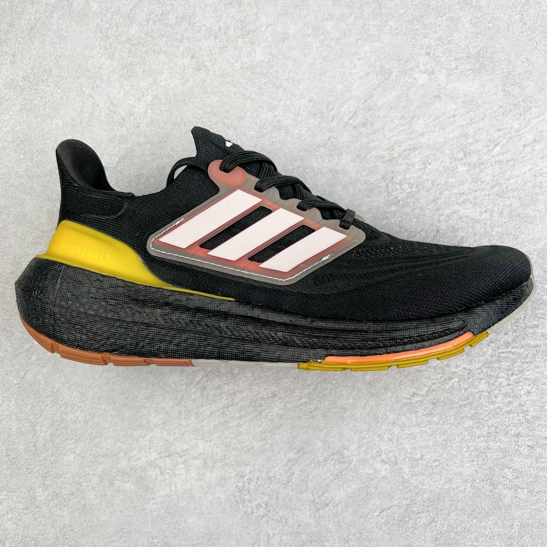 图片[8]-💰170 ＃X版纯原福利‼AD Ultra Boost Light UB2023系列低帮袜套式针织透气缓震休闲运动慢跑鞋 历经10年不断创新以科技重塑跑步推出全新超轻新科技跑鞋 力求为跑步添活力 搭载LIGHT BOOST中底的新鲜演绎 无论节奏快慢、距离长短 伴你活力畅跑 延续了该系列的设计语言 采用分区编织鞋面 鞋头处网眼孔洞更大 提升透气性 一体式鞋舌 避免运动中出现偏移 实现鞋脚一体性 鞋侧 TPU 材质 有效提供支撑性 镂空的设计 同时减轻整体重量 最明显的则是中底部分 不仅是厚度夸张 大家最熟悉的 Boost 材质终于迎来升级 减重 30% 带来更轻量化的上脚感受 SIZE：36 36.5 37 38 38.5 39 40 40.5 41 42 42.5 43 44 44.5 45 编码：by2936040-运动鞋