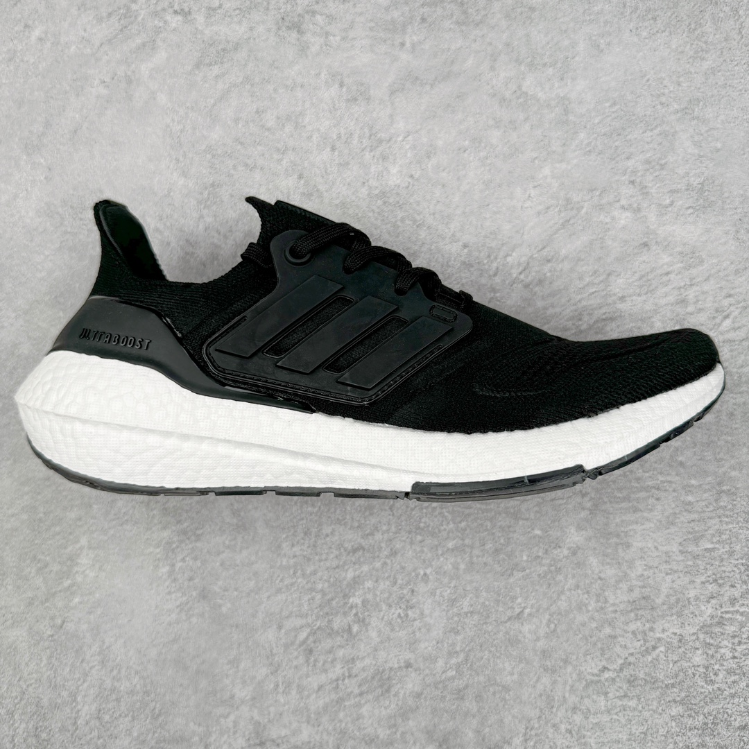 💰170 ＃X版纯原福利‼AD Ultra Boost Ub2022/2021 Consortium 爆米花跑鞋 全掌Boost将缓震和能量回馈再一次进行了升级 提供更好的舒适穿着体验360°Primeknit编织工艺 S型Heel Counter提供更加精准锁定后跟 带来出众的后跟包裹 LEP创新大底延续马牌橡胶大底 同时新加入LEP结构 为每一步提供更多动力及更好回弹 SIZE：36 36.5 37.5 38 38.5 39 40 40.5 41 42 42.5 43 44 44.5 45 编码：Xby2936040-运动鞋