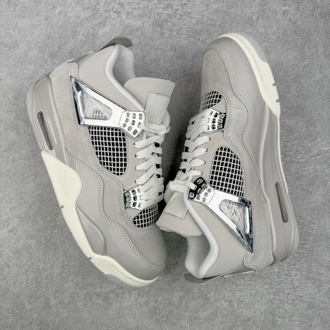 图片[3]-零售💰260 ＃KZ神版福利回馈‼Air Jordan AJ4 Retro 电镀银 AQ9129-001 独家外贸特供尺码含 45.5 49.5 50.5 国内外口碑最好最推荐的产品 市场中端王者 亲自操刀耗时半年巨作 全套原纸板楦头开发 确保原汁原味 完美呈现四代版型 一比一鞋头弧度高度鞋身弧度 此版本只针对中端市场 皮料材质有所更替 其他数据细节工艺流程均保持一致 绝不口嗨 细节品控鞋型随意秒杀市面3XX 4XX 原厂TPU网格鞋带扣 正确内里网布 菱角分明不变形无多余毛边 柔软性质感一致于原鞋 市场唯一原厂鞋扣模具 背面可见隐藏注塑口 原厂织唛标 原厂飞人电绣工艺 尾指中部跳三针 独家绑鞋带手法 印刷中底布 四线拉帮 米色美纹纸贴合固定 进口港宝加持 后跟自然饱满 全鞋荧光划线卡点 追求极致完美 每一双都是工艺品 多重QC质检 超越公司货的品控标准 实实在在的免检产品 尺码：40 40.5 41 42 42.5 43 44 44.5 45 45.5 46 47.5 48.5 49.5 50.5 编码：by2936060-运动鞋