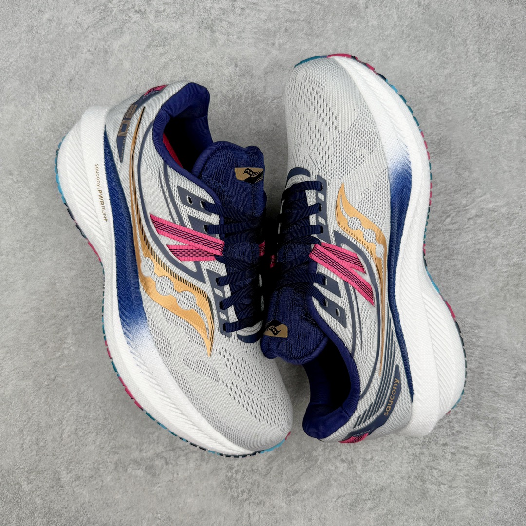 图片[3]-零售💰290 ＃SG纯原 Saucony Triumph 20 索康尼胜利20代旗舰级缓震型跑鞋 性能相比前几代再升级：鞋面采用全新升级的工学网设计 贴合脚部更透气 中底部分使用最新的PWRRUN+材质 搭配PWRRUN+鞋垫使中底的大幅加厚 10mm坡差进一步提供缓震、回弹性能 内底则采用了FORMFIT动态适应系统 动态契合脚型 提升包裹性和舒适性 提供更卓越的动态回馈体验 XT-900橡胶大底 可提供良好的抓地力和较强抗磨性能 SIZE：35.5 36 36.5 37.5 38 38.5 39 40 40.5 41 42 42.5 43 44 44.5 45 编码：by2936090-运动鞋