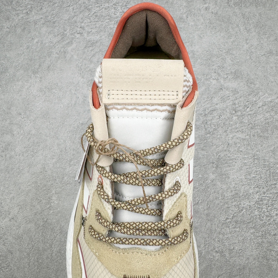 图片[5]-＃纯原福利 AD originals Nite Jogger Pride 夜行者减震耐磨低帮反光复古休闲百搭运动跑鞋 原厂材料 原厂大底 原装工艺 原鞋一致 记忆海绵 鞋眼使用原鞋一致电绣加针车工艺 后跟全部一致采用原鞋工艺 四针六线进口机 区别市面三针五线 头层皮打造 原厂流水标 3D喷漆 瞄漆 私家独模 网布搭配麂皮拼接打造鞋面 极具复古风格鞋头及鞋跟点缀3M反光设计 极为亮眼中底采用全掌Boost科技 厚度相当可观 脚感极佳 尺码：36 36⅔ 37⅓ 38 38⅔ 39⅓ 40 40⅔ 41⅓ 42 42⅔ 43⅓ 44 45-选品中心