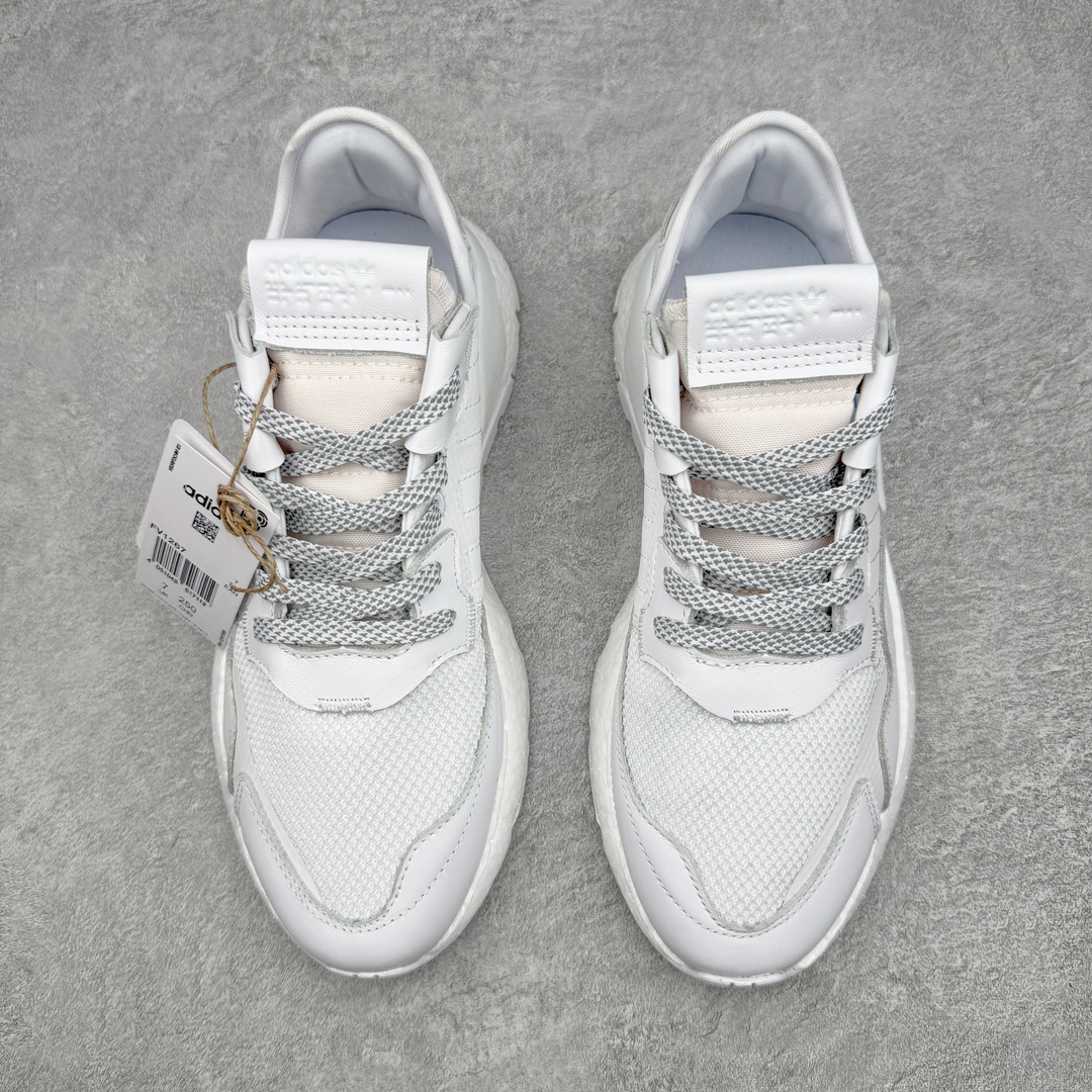 图片[2]-＃纯原福利 AD originals Nite Jogger Pride 夜行者减震耐磨低帮反光复古休闲百搭运动跑鞋 原厂材料 原厂大底 原装工艺 原鞋一致 记忆海绵 鞋眼使用原鞋一致电绣加针车工艺 后跟全部一致采用原鞋工艺 四针六线进口机 区别市面三针五线 头层皮打造 原厂流水标 3D喷漆 瞄漆 私家独模 网布搭配麂皮拼接打造鞋面 极具复古风格鞋头及鞋跟点缀3M反光设计 极为亮眼中底采用全掌Boost科技 厚度相当可观 脚感极佳 尺码：36 36⅔ 37⅓ 38 38⅔ 39⅓ 40 40⅔ 41⅓ 42 42⅔ 43⅓ 44 45-选品中心