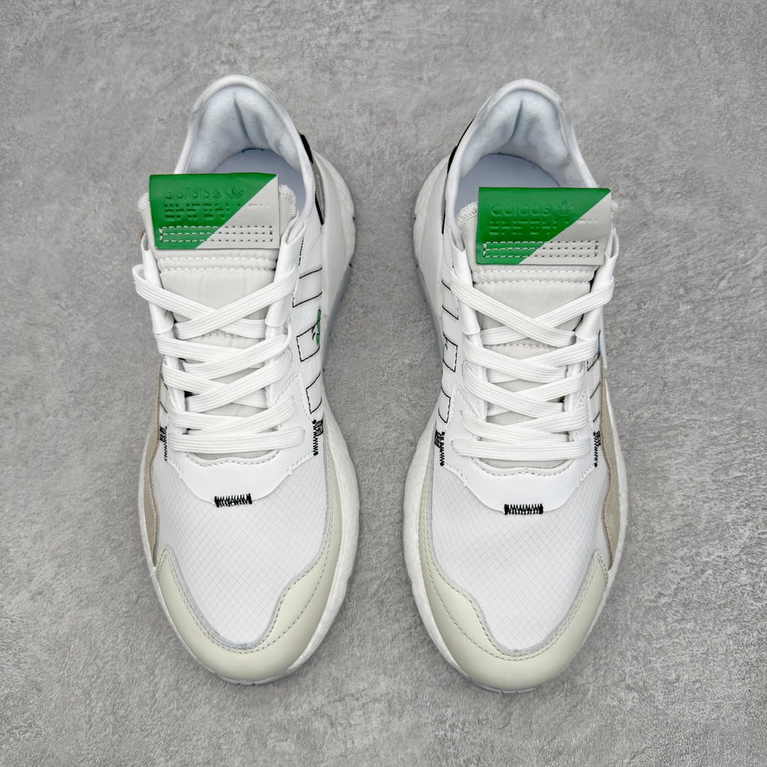 图片[2]-＃纯原福利 AD originals Nite Jogger Pride 夜行者减震耐磨低帮反光复古休闲百搭运动跑鞋 原厂材料 原厂大底 原装工艺 原鞋一致 记忆海绵 鞋眼使用原鞋一致电绣加针车工艺 后跟全部一致采用原鞋工艺 四针六线进口机 区别市面三针五线 头层皮打造 原厂流水标 3D喷漆 瞄漆 私家独模 网布搭配麂皮拼接打造鞋面 极具复古风格鞋头及鞋跟点缀3M反光设计 极为亮眼中底采用全掌Boost科技 厚度相当可观 脚感极佳 尺码：36 36⅔ 37⅓ 38 38⅔ 39⅓ 40 40⅔ 41⅓ 42 42⅔ 43⅓ 44 45-选品中心