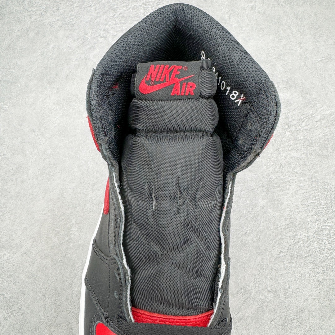 Air Jordan AJ1 Retro High 588-001