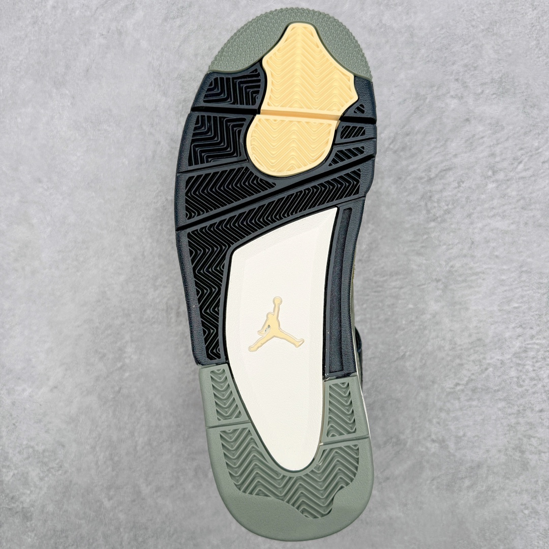 图片[9]-零售💰410 ＃PK纯原 Air Jordan AJ4 Retro \”Olive Canvas\” 军绿色 FB9927-200 耗时半年巨作 全套原纸板楦头开发 原厂特供皮料加持 确保原汁原味 完美呈现四代版型 一比一鞋头弧度高度鞋身弧度 数据细节工艺流程均保持原鞋一致 原厂TPU网格鞋带扣 正确内里网布 菱角分明不变形无多余毛边 柔软性质感一致于原鞋 原厂织唛标 原厂飞人电绣工艺 尾指中部跳三针 独家绑鞋带手法 印刷中底布 四线拉帮 米色美纹纸贴合固定 进口港宝加持 后跟自然饱满 全鞋荧光划线卡点 追求极致完美 每一双都是工艺品 多重QC质检 超越公司货的品控标准 实实在在的免检产品 尺码：36 36.5 37.5 38 38.5 39 40 40.5 41 42 42.5 43 44 44.5 45 46 47.5 编码：by4936010-运动鞋