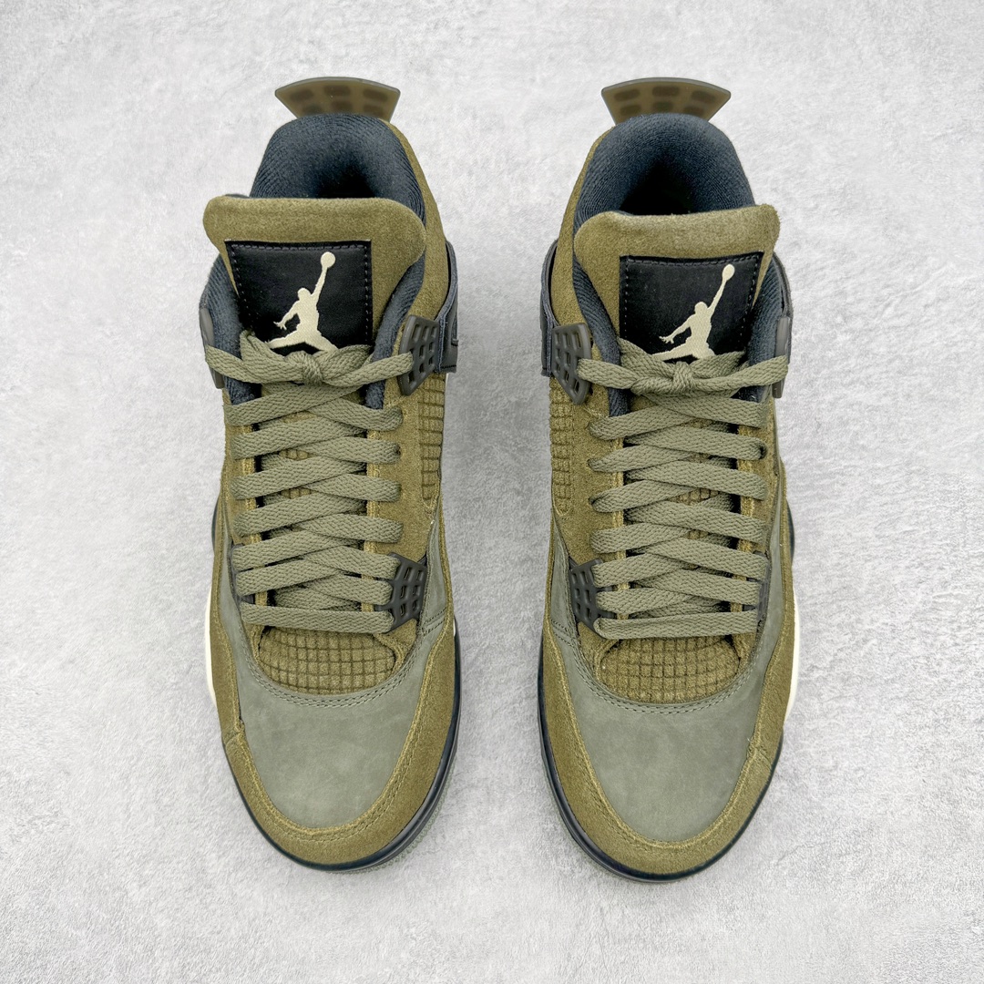 图片[2]-零售💰410 ＃PK纯原 Air Jordan AJ4 Retro \”Olive Canvas\” 军绿色 FB9927-200 耗时半年巨作 全套原纸板楦头开发 原厂特供皮料加持 确保原汁原味 完美呈现四代版型 一比一鞋头弧度高度鞋身弧度 数据细节工艺流程均保持原鞋一致 原厂TPU网格鞋带扣 正确内里网布 菱角分明不变形无多余毛边 柔软性质感一致于原鞋 原厂织唛标 原厂飞人电绣工艺 尾指中部跳三针 独家绑鞋带手法 印刷中底布 四线拉帮 米色美纹纸贴合固定 进口港宝加持 后跟自然饱满 全鞋荧光划线卡点 追求极致完美 每一双都是工艺品 多重QC质检 超越公司货的品控标准 实实在在的免检产品 尺码：36 36.5 37.5 38 38.5 39 40 40.5 41 42 42.5 43 44 44.5 45 46 47.5 编码：by4936010-运动鞋