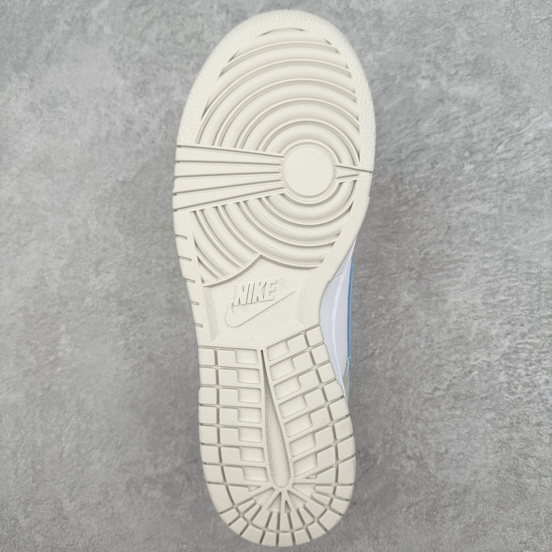 图片[9]-＃SS史诗 NK Dunk Low 潮流时尚舒适防滑耐磨低帮板鞋 全网最全Dunk系列配色 实力大厂出品 新配色陆续开发 利润个位数只为口碑 超强性价比 全套原纸板楦头开发 确保原汁原味 完美呈现DUNK版型 一比一鞋头弧度高度鞋身弧度 此版本只针对中端市场 皮料材质有所更替 其他数据细节工艺流程均保持一致 绝不口嗨 细节品控鞋型随意对比 独家私模官方第六代原厂航空铝磨具打磨大底 鞋头坡度极致还原 无解鞋型 原盒原配 圈内天花板工艺 原厂玻璃冲刀 超高清洁度 全鞋零毛边皮料切割 原厂中底布点胶 中底布拉帮走线遵循公司 尺码：36 36.5 37.5 38 38.5 39 40 40.5 41 42 42.5 43 44 44.5 45 46-选品中心