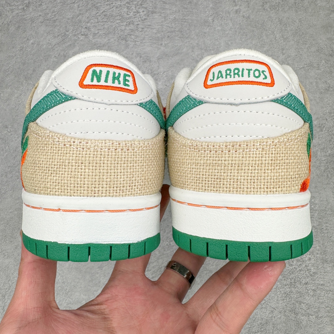 图片[4]-零售💰200 ＃KZ神版福利回馈‼Jarritos x NK SB Dunk Low 联名墨西哥汽水米白绿撕撕乐 FD0860-001 毫无疑问市场中端王者 全码福利开炸 长期补货价格一步到位 毫无疑问市场中端王者 实力大厂出品 新配色陆续开发 利润个位数只为口碑 全套原纸板楦头开发 确保原汁原味 完美呈现DUNK版型 一比一鞋头弧度高度鞋身弧度 此版本只针对中端市场 皮料材质有所更替 其他数据细节工艺流程均保持一致 绝不口嗨 细节品控鞋型随意对比 独家私模官方第六代原厂航空铝磨具打磨大底 鞋头坡度极致还原 无解鞋型 原盒原配 圈内天花板工艺 原厂玻璃冲刀 超高清洁度 全鞋零毛边皮料切割 原厂中底布点胶 中底布拉帮走线遵循公司 SIZE：36 36.5 37.5 38 38.5 39 40 40.5 41 42 42.5 43 44 44.5 45 46 47.5 编码：by2936000-运动鞋