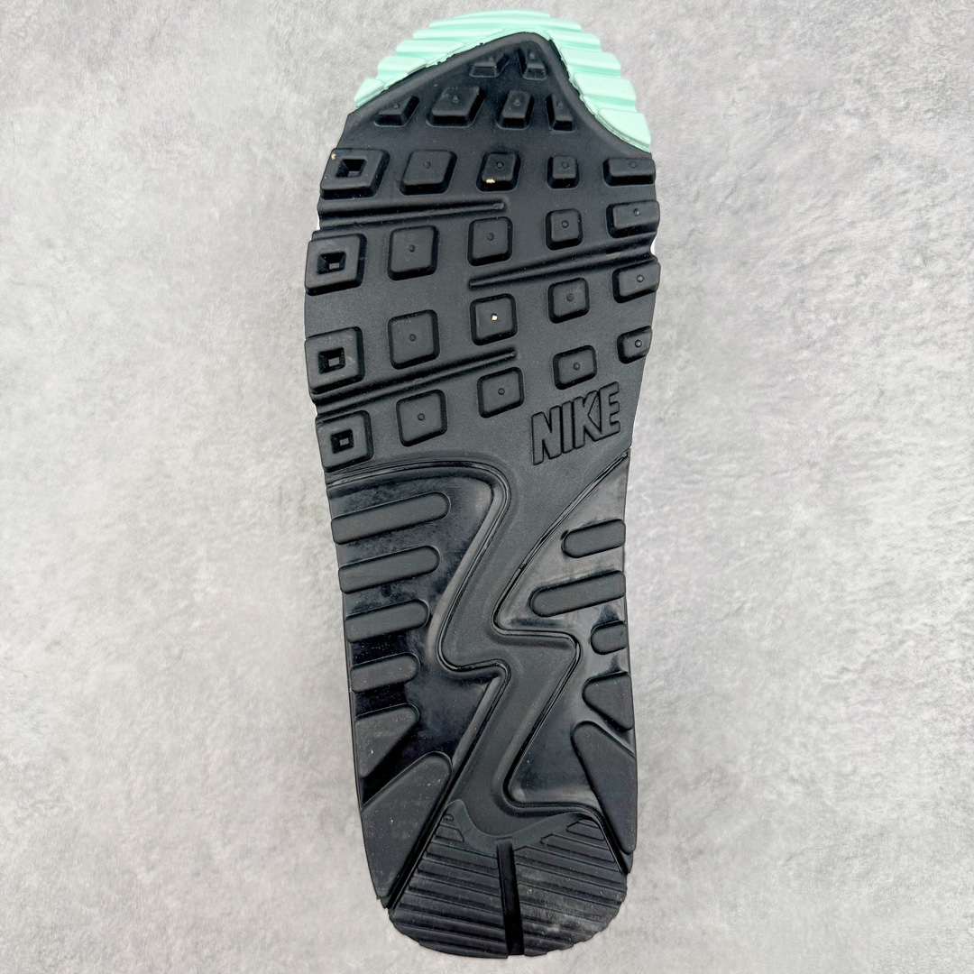 图片[9]-＃MX版 NK Air MAX 90 气垫复古减震跑步鞋 DH4619-100 经典重温 独家陆续补货 外单专供大厂出品 品质稳定 一百余色 终端操作 Air Max 90于1990年推出 来自Air Max系列 在Air Max 1的基础上改进而得 增加了气垫面积 外型上也更为流线 最特別的就是加入了菱纹塑胶嵌板 为Air Max 90增添了许多潮流气息 皮革鞋面 造就出色耐穿性和支撑力 Max Air缓震配置搭配泡棉中底 令Air Max 90轻盈而舒适 华夫格橡胶外底 铸就Air Max 90非凡的抓地力 而Air Max 90不仅是一双跑鞋 它成功跨越了时间的演进 成为了球鞋文化与潮流圈中最熟为人知的鞋款之一 尺码：36 36.5 37.5 38 38.5 39 40 40.5 41 42 42.5 43 44 44.5 45-选品中心