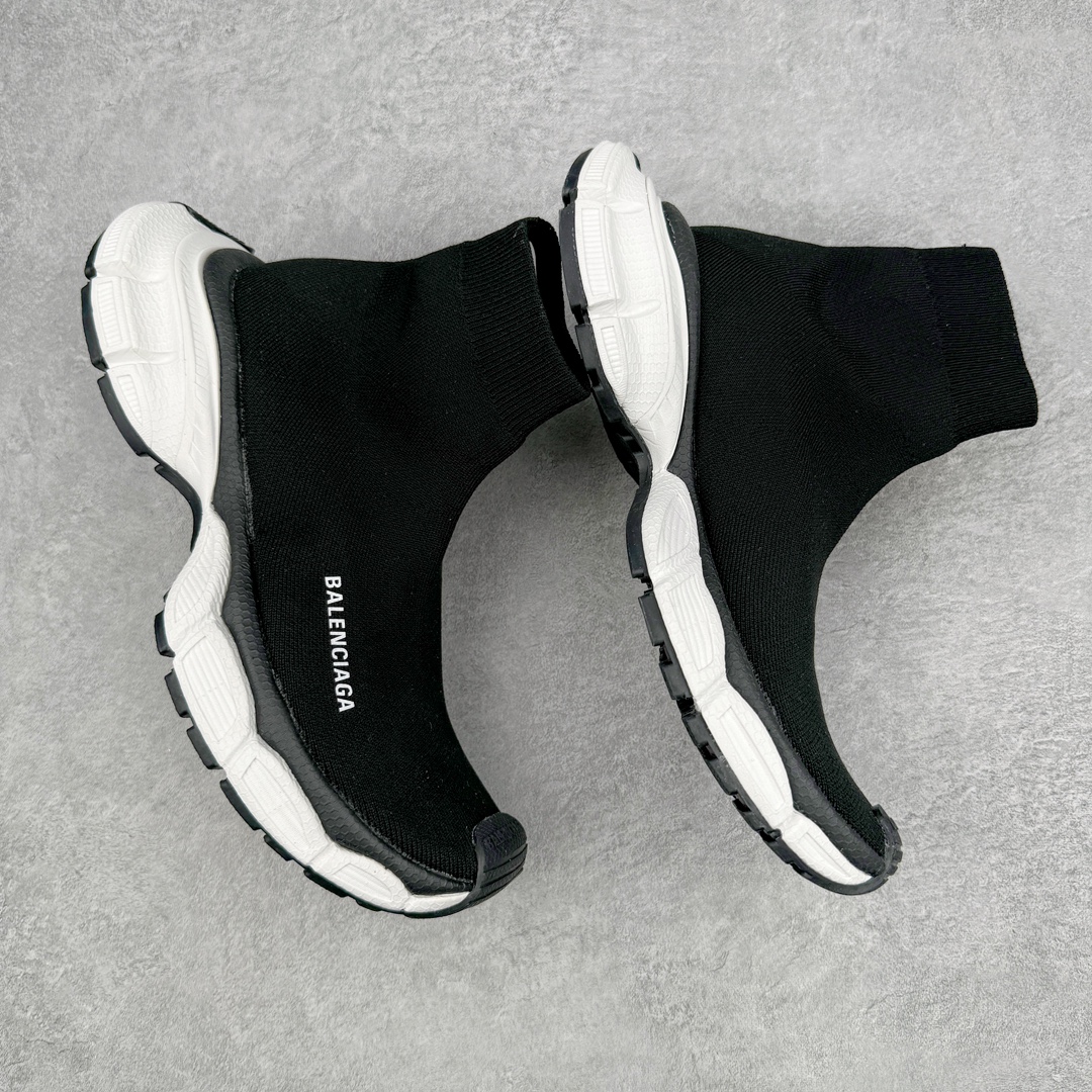 图片[3]-＃总裁特价福利 BALENCIAGA 3XL 巴黎世家袜子鞋复古休闲运动鞋 推出探索时尚界对于原创与挪用的概念、以全新系列致敬传承与经典 以标志性Balenciaga廓形和抽象大底 碰撞出诙谐又和谐的新创意 原盒原配防尘袋 全套原纸板楦头开发 最原汁原味的灵魂版型 全鞋荧光划线卡点 胶水把控整洁度追求极致完美 每一双都是工艺品 多重QC质检 超越公司货的品控标准 实实在在的免检产品 原盒原配 正确字体电绣 粗细、位置、大小正确 侧边TPU 透气孔匹配意产原版 正确气垫分离大底 TPU软底 原版一致大底LOGO 立体感十足 偏大一码 尺码：35 36 37 38 39 40 41 42 43 44 45-选品中心