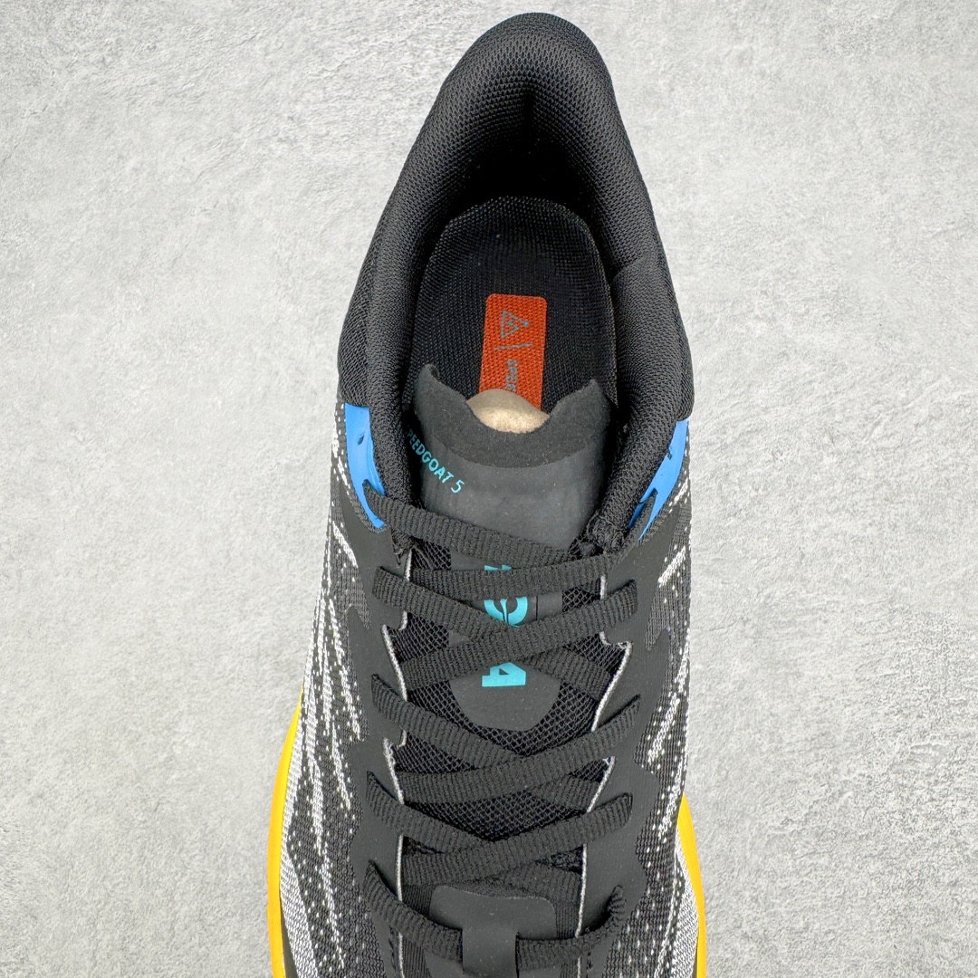 图片[5]-HOKA ONE ONE Speedgoat 5 户外越野跑步鞋 飞速羚羊5系列 新一代工程网纱鞋面 在确保鞋面稳定性的同时减少了固定胶条的使用 鞋面更轻盈、透气、舒适 可回收材料 为环保做出贡献 延伸后跟拉攀 方便快速穿脱 速度型滚动平衡技术 在崎岖的路面上 为平稳顺畅的步伐提供支持 HOKA ONE ONE是来自美国的跑步鞋知名品牌 创立于2009年 始终致力于为所有跑者提供更新、更好的跑步装备 相比常规跑鞋特别研发使用性能独特的几何形跑鞋中底 此种鞋底更厚、更高、回弹性也更好 除了卓越的缓冲性能 它还能为各种阶段的跑者带来更具动感、更加稳定的跑步体验 从设计之初就清楚意识到 要保证跑者步幅的均匀一致 双脚自然而然的运动至关重要 尺码：36 36.5 37.5 38 38.5 39 40 40.5 41 42 42.5 43 44 44.5 45-选品中心