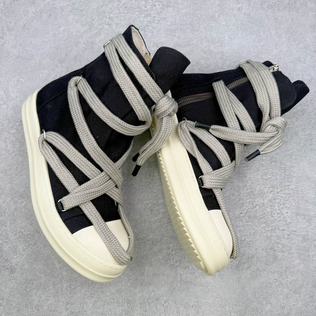 图片[3]-💰420 ＃DG纯原 Rick Owens Drkshdw 瑞克·欧文斯尼龙罗缎高帮时尚运动板鞋 黑白 二级市场已经7K以上 平台客户随意卖四位数 RO广东原厂出品 纯原天花板 原版一比一复刻 冲正绝不翻车 还原度达到百分之98以上 原楦开发纸版版型 ZP拆解原版1:1复模裁片纸版 力求做到0错位 这样才能达到和zp一致的鞋型味道 采用进口cnc数控机床开发对版独家tpu奶香大底 区别于市场所有版本 zp同源全头层粒面小牛皮 达到和zp一致手感 原厂进口细纹布 万邦订购原厂高弹粉红色海绵 内里搭配软质细腻羊皮 TPU高密度大底 软硬度透光度高已经测试和原版一致 尺码：36 37 38 39 40 41 42 43 44 45 46 编码：by4936090-运动鞋