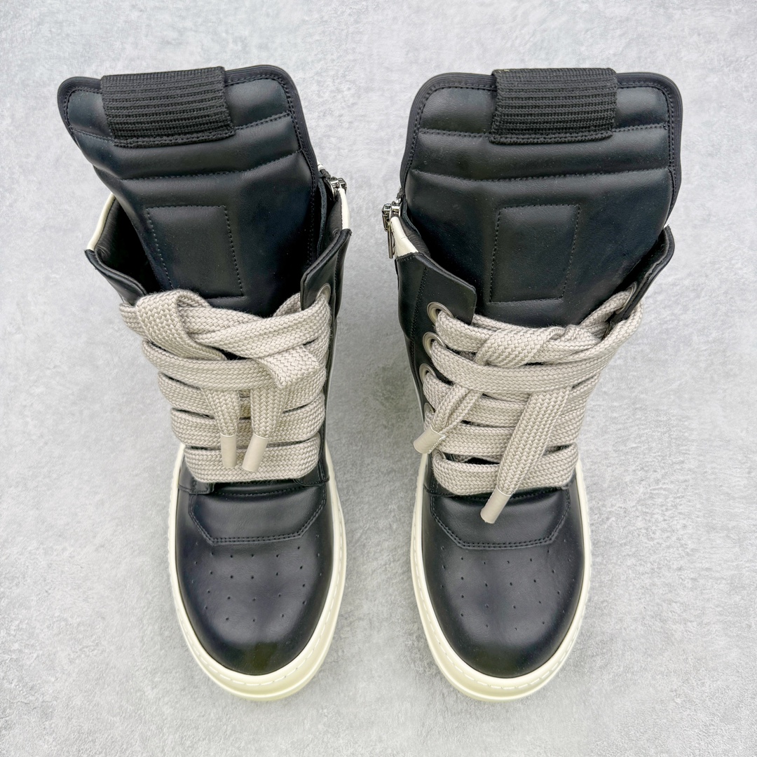 图片[2]-💰480 ＃DG纯原 Rick Owens Edfu 瑞克·欧文斯高帮皮面时尚运动板鞋 黑白 二级市场已经7K以上 平台客户随意卖四位数 RO广东原厂出品 纯原天花板 原版一比一复刻 冲正绝不翻车 还原度达到百分之98以上 原楦开发纸版版型 ZP拆解原版1:1复模裁片纸版 力求做到0错位 这样才能达到和zp一致的鞋型味道 采用进口cnc数控机床开发对版独家tpu奶香大底 区别于市场所有版本 zp同源全头层粒面小牛皮 达到和zp一致手感 原厂进口细纹布 万邦订购原厂高弹粉红色海绵 内里搭配软质细腻羊皮 TPU高密度大底 软硬度透光度高已经测试和原版一致 尺码：36 37 38 39 40 41 42 43 44 45 46 编码：by5936050-运动鞋