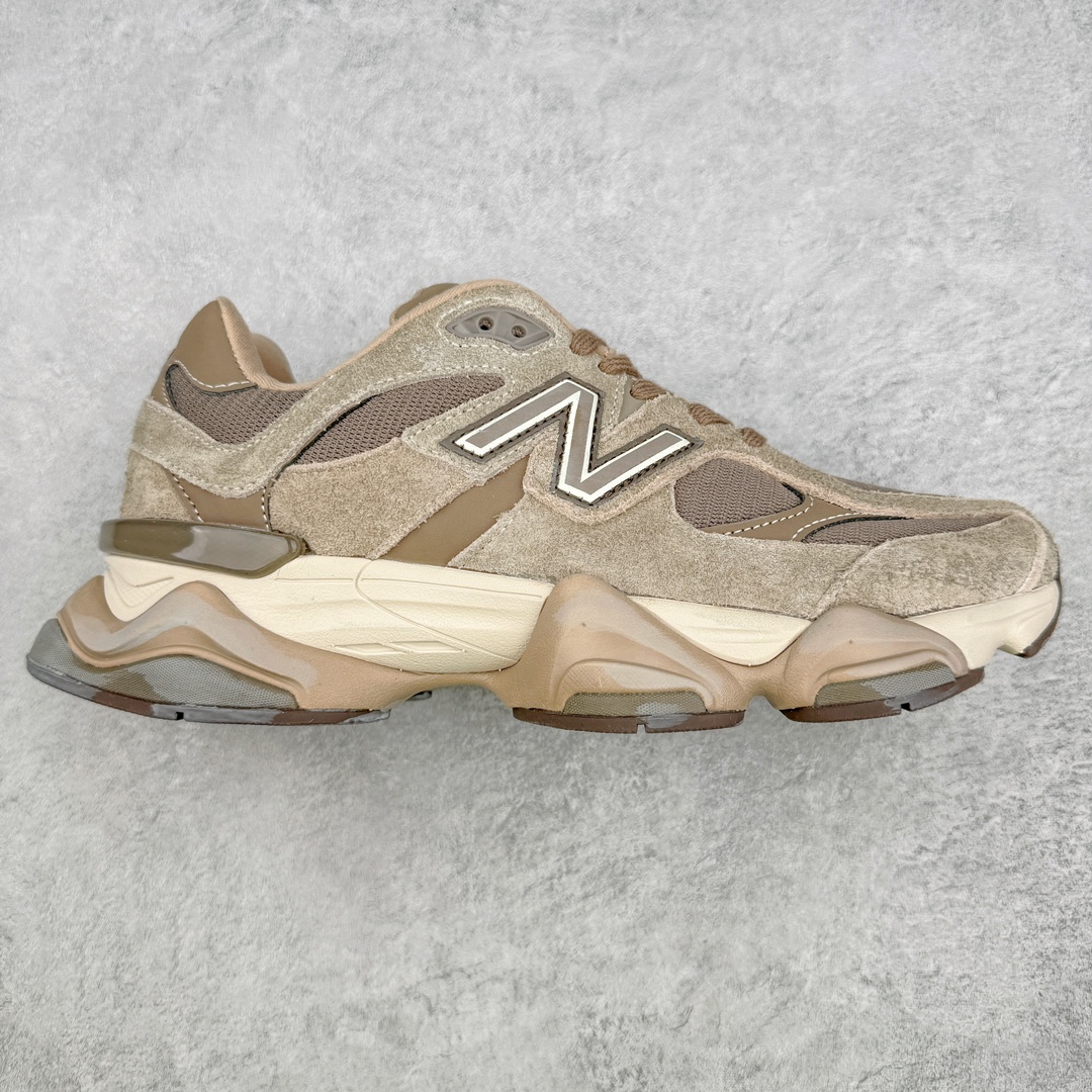 ＃纯原特价福利 New Balance NB9060系列 新百伦绒面革网布经典百搭防滑耐磨透气低帮生活休闲鞋 全套原楦原纸板原厂数据开发 进口三明治网面 原装进口翻毛皮料正确绒感卡色 正确中底拉帮中底网布细节 原厂标裁 带紫光防伪 定制后跟透明水晶模块 冲裁组合 大底贴合程度胶水上色把控完美 整洁度挑战全网艺术家 多道序QC把关品质完善 匠心打造 耗时两个月开发完成 工艺极其复杂难度可想而知 新开独立私模大底 全网唯一正确六层组合大底 高端零售专供产物 尺码：36 37 37.5 38 38.5 39 40 40.5 41 42 42.5 43 44 45 46.5-选品中心