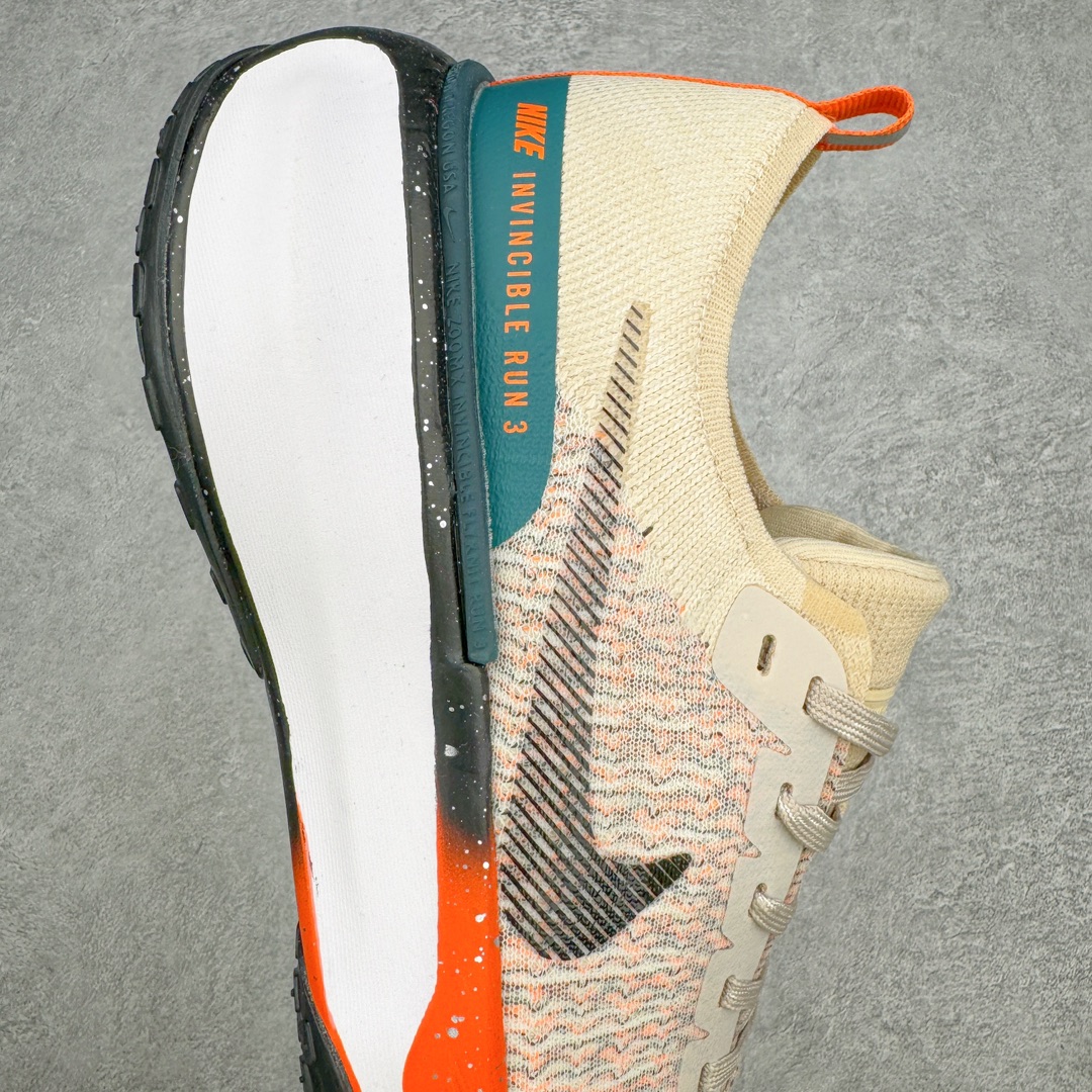 图片[6]-零售💰220 ＃福利特价‼NK ZoomX Invincible Run Flyknit FK3 不可战胜3代系列轻量飞织低帮休闲运动慢跑鞋 此鞋专为短跑运动员而生 是为 5 至 10 公里距离的赛事和训练打造 整体设计采用流线型的轻质工程网眼材质构成鞋面 并与其他 Running 旗舰鞋款同样搭载全脚掌 ZoomX 缓冲中底 搭配 Pebax 物料与橡胶外底 ZoomX StreakFly 首发配色以Prototype呈现 其灵感是来自开发期间的磨损测试 透过编号的标记与内侧的预期跑步距离突出研发过程 尺码：36 36.5 37.5 38 38.5 39 40 40.5 41 42 42.5 43 44 44.5 45 编码：Sby2936020-运动鞋