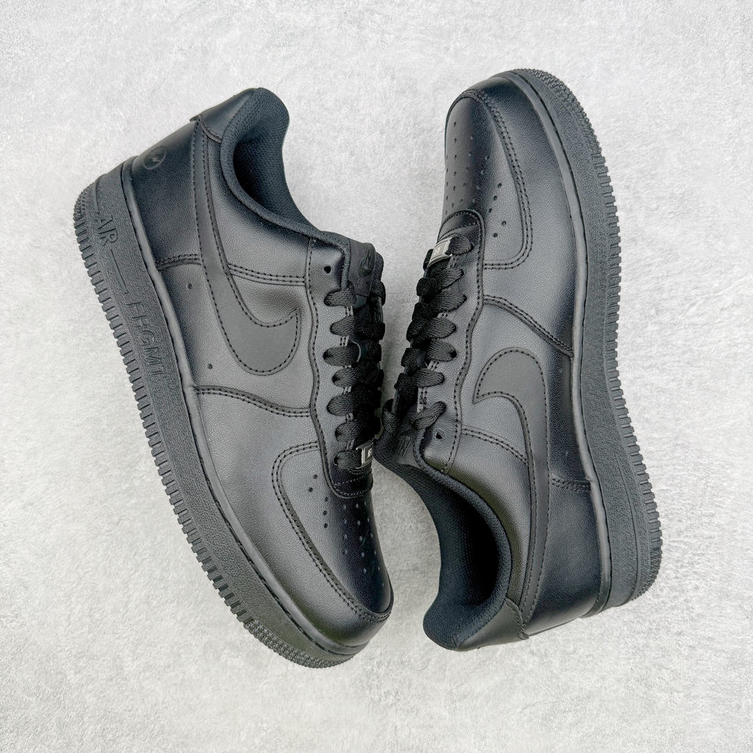 图片[3]-零售💰260 ＃G版纯原 fragment design x NK Air Force 1 Low 空军一号藤原浩联名闪电黑色 CW2288-001 双方此次再度以全白色 AF1 为蓝本 通过皮质鞋面、经典的闪电符号以及印在中底的 FRGMT 品牌名等联名细节 呈现全新联名鞋作 同步官方全新版本 全新翻盖原盒配件 不规则波浪大底咬花 全鞋电脑针车 工整有序 视觉效果满分 原厂拉帮手法 标准四线 密度针距针孔大小控制到位 原装反口里网布海绵 正确卡色网眼大小 新版鞋撑改用纸团代替 原厂港宝加持完美还原灵魂版型 原盒原配从里到外百分百还原 原厂全头层原厂皮料 原标原盒 内置Sole气垫 中底白色背胶 中底划线 已经无限的接近公司 原厂楦头 原厂刺绣 后跟弧度修正 独家私模最大开发到48.5 SIZE：35.5 36 36.5 37.5 38 38.5 39 40 40.5 41 42 42.5 43 44 44.5 45 46 47.5 48.5 编码：by2936060-运动鞋