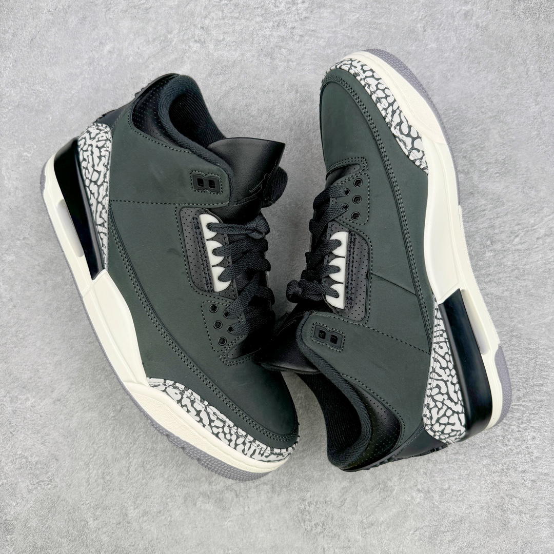 图片[3]-零售💰260 ＃KZ神版福利回馈‼Air Jordan AJ3 Retro 奥利奥黑水泥2.0 CK9246-001 独家外贸特供尺码含45.5 48.5 国内外口碑最好最推荐的产品 市场中端王者 亲自操刀耗时半年巨作 全套原纸板楦头开发 原厂大底磨具加持立体防滑纹理 原装可视Air Sole气垫 原汁原味最完美的三代版型 唯一正确鞋头趴度弧度高度鞋身腰线 此版本只针对中端市场 皮料材质有所更替 其他数据细节工艺流程均保持一致 绝不口嗨 细节品控鞋型随意秒杀市面3XX 4XX 原厂TPU后跟饰片 正确内里反口里网布 皮料菱角分明不变形无多余毛边 正确手工大底描漆拉丝 市场唯一原厂鞋扣模具 原厂织唛标 原厂飞人电绣工艺 尾指中部跳三针 独家绑鞋带手法 印刷中底布 四线拉帮 米色美纹纸贴合固定 进口港宝加持 后跟自然饱满 全鞋荧光划线卡点 追求极致完美 每一双都是工艺品 多重QC质检 超越公司货的品控标准 实实在在的免检产品 尺码：40 40.5 41 42 42.5 43 44 44.5 45 45.5 46 47.5 48.5 编码：by2936060-运动鞋