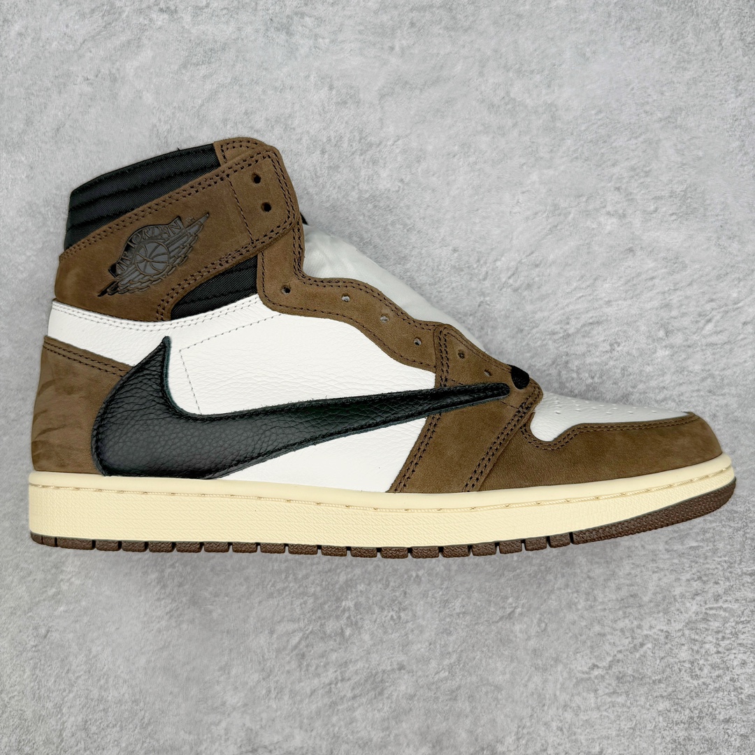 ＃FK纯原 Travis Scott x Air Jordan AJ1 High OG SP TS联名深棕倒钩高帮 CD4487-100 全套原纸板楦头开发 原厂特供皮料加持 确保原汁原味 完美呈现一代版型 一比一鞋头弧度高度鞋身弧度 数据细节工艺流程均保持原鞋一致 后跟弧度收口自然对折 极致一眼正品既视感 原厂皮料 进口玻璃冲刀皮料裁剪零毛边 承诺百分百一致原鞋 全鞋电脑针车工艺 鞋面清洁度最高QC检验标准 控制溢胶 飞翼3D高频深度立体 鞋盒、防尘纸 均采购来自原厂 尺码：40 40.5 41 42 42.5 43 44 44.5 45 46 47.5-选品中心