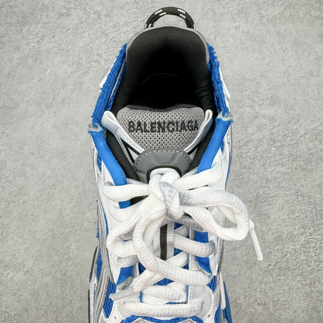 图片[5]-＃XA BALENCIAGA Runner Sneaker 巴黎世家七代慢跑系列低帮复古野跑潮流运动鞋老爹鞋 尼龙和网布材质 磨损效果 鞋头边缘印有尺码 背面浮印尺码 外侧印有跑者徽标 鞋舌刺绣 Balenciaga 品牌标识 鞋跟背面 Balenciaga品牌标识 材质采用65%聚氨酯、35%聚酯纤维 全新 Runner 鞋型轮廓借鉴于 2000 年初的复古线条 搭载大网眼面料制成鞋面基础 由粉色、白色尼龍与橡胶质地覆盖鞋面诠释线条感 当中透过几道手缝线与折损痕更是精准的掌握历经时间淬炼的破旧痕迹 延续其手法至鞋领、鞋跟、鞋带、中底等部分均饰有破损及脏污之貌 尤其是鞋领处与鞋带孔眼条更是采用不规则做旧技术将内容物泡棉随机露出 尺码：35 36 37 38 39 40 41 42 43 44 45 46-选品中心