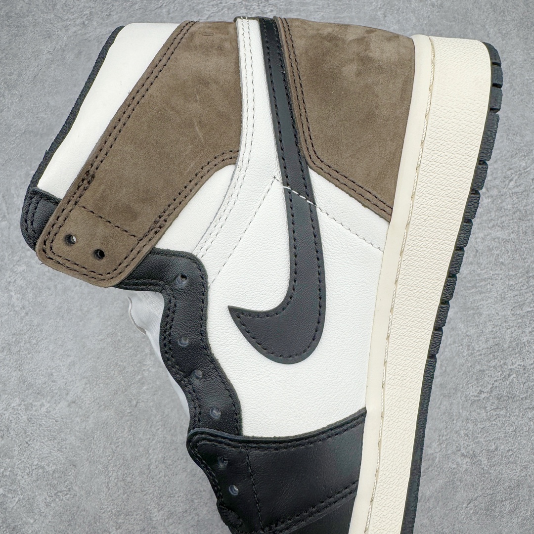 图片[7]-＃FK纯原 Air Jordan AJ1 Retro High 高帮黑摩卡小倒钩 555088-105 高端零售特供批次 产品品控稳定性领先行业 各方面均可对飙L版 良心定价不杀猪 SZ原厂全套原楦原纸板冲刀磨具开发 原厂皮料加持 原厂港宝加持定型后跟R度完美 同源原厂电绣 飞翼针数密度立体效果一致 百分百一致原鞋 原厂拉帮工艺 针距密度一致 后跟弧度收口自然不对折 极致一眼正品既视感 进口玻璃冲刀皮料裁剪零毛边 全鞋电脑针车工艺 品控清洁度最高QC检验标准 免检产品 原厂订购鞋盒、鞋标、防尘纸、鞋撑、鞋带 追求极致的原厂味道 尺码：40 40.5 41 42 42.5 43 44 44.5 45 46 47.5-选品中心