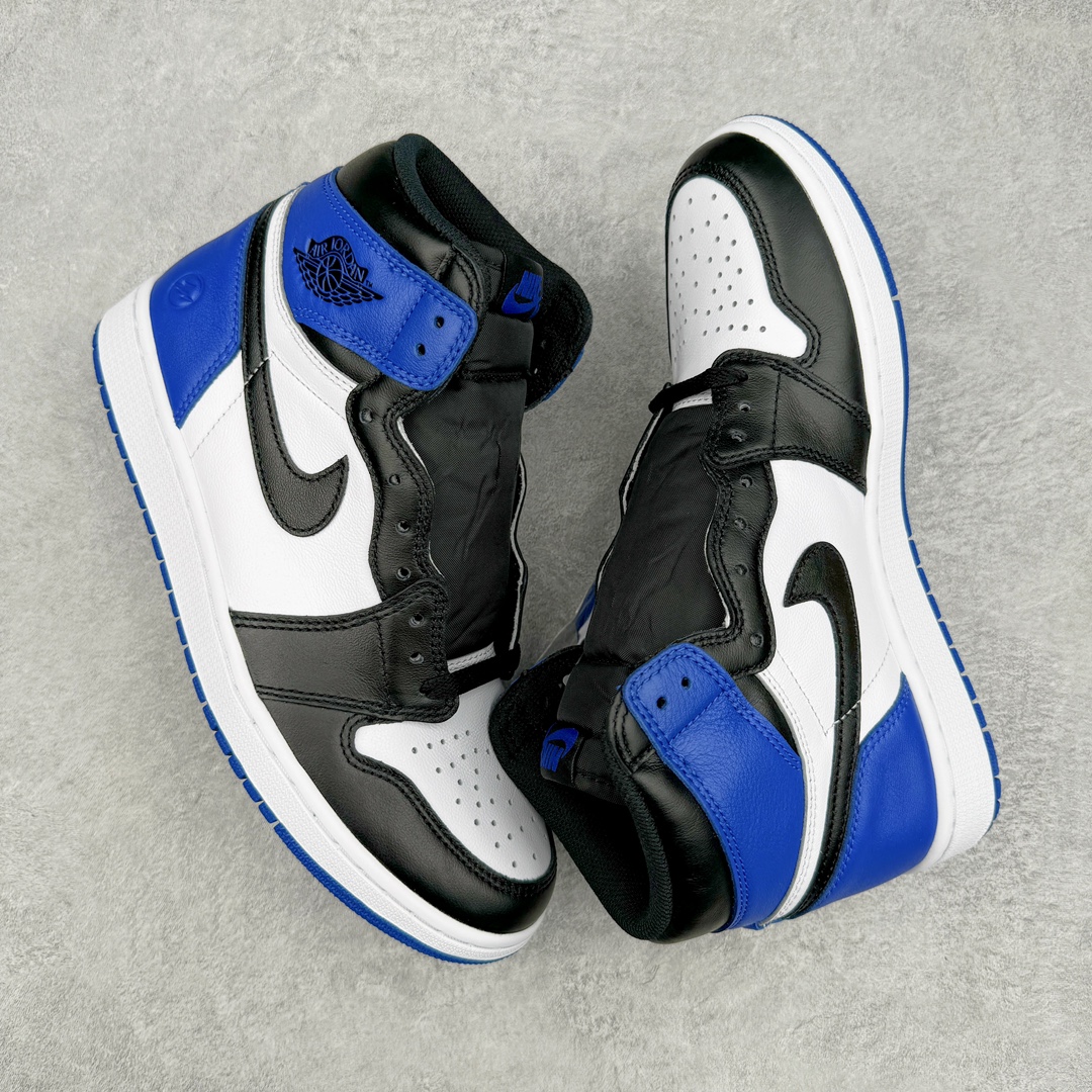 图片[3]-＃FK纯原 Fragment Design x Air Jordan AJ1 Retro High 藤原浩联名大闪电 716371-040 情怀单品 元年老鞋 圈内最强系列 高端零售特供批次 产品品控稳定性领先行业 各方面均可对飙L版 良心定价不杀猪 SZ原厂全套原楦原纸板冲刀磨具开发 原厂皮料加持 原厂港宝加持定型后跟R度完美 同源原厂电绣 飞翼针数密度立体效果一致 百分百一致原鞋 原厂拉帮工艺 针距密度一致 后跟弧度收口自然不对折 极致一眼正品既视感 进口玻璃冲刀皮料裁剪零毛边 全鞋电脑针车工艺 品控清洁度最高QC检验标准 免检产品 原厂订购鞋盒、鞋标、防尘纸、鞋撑、鞋带 追求极致的原厂味道 尺码：40 40.5 41 42 42.5 43 44 44.5 45 46 47.5-选品中心