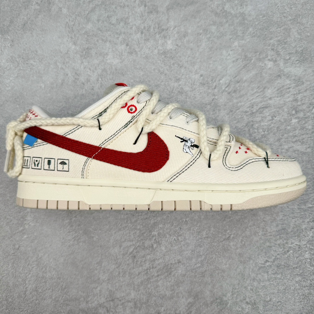 💰230 ＃YC纯原 NK Dunk Low 天使刺子绣 灰棕红 DV0834-100 定制系列天花板 无原鞋不开发 全系列得物原鞋一比一校对开发 配色持续更新中 终端对接 优势输出 全套原厂楦头原纸板数据档案倾力打造 原汁原味莞产 极致还原 圈内最强针车工艺 高端零售指定版 广东原厂配套原盒原标 鞋盒分三个尺码段 原厂冲刀 超高清洁度 全鞋零毛边皮料切割 采用原厂百宏鞋带以及原厂百宏织唛舌标 内标可供原厂几率过验 进口原装条纹中底布 四线拉帮白色点胶 原厂拉帮手法遵循公司 原厂电绣 极致还原 SIZE：35.5 36 36.5 37.5 38 38.5 39 40 40.5 41 42 42.5 43 44 44.5 45 46 47.5 编码：by3936000-运动鞋