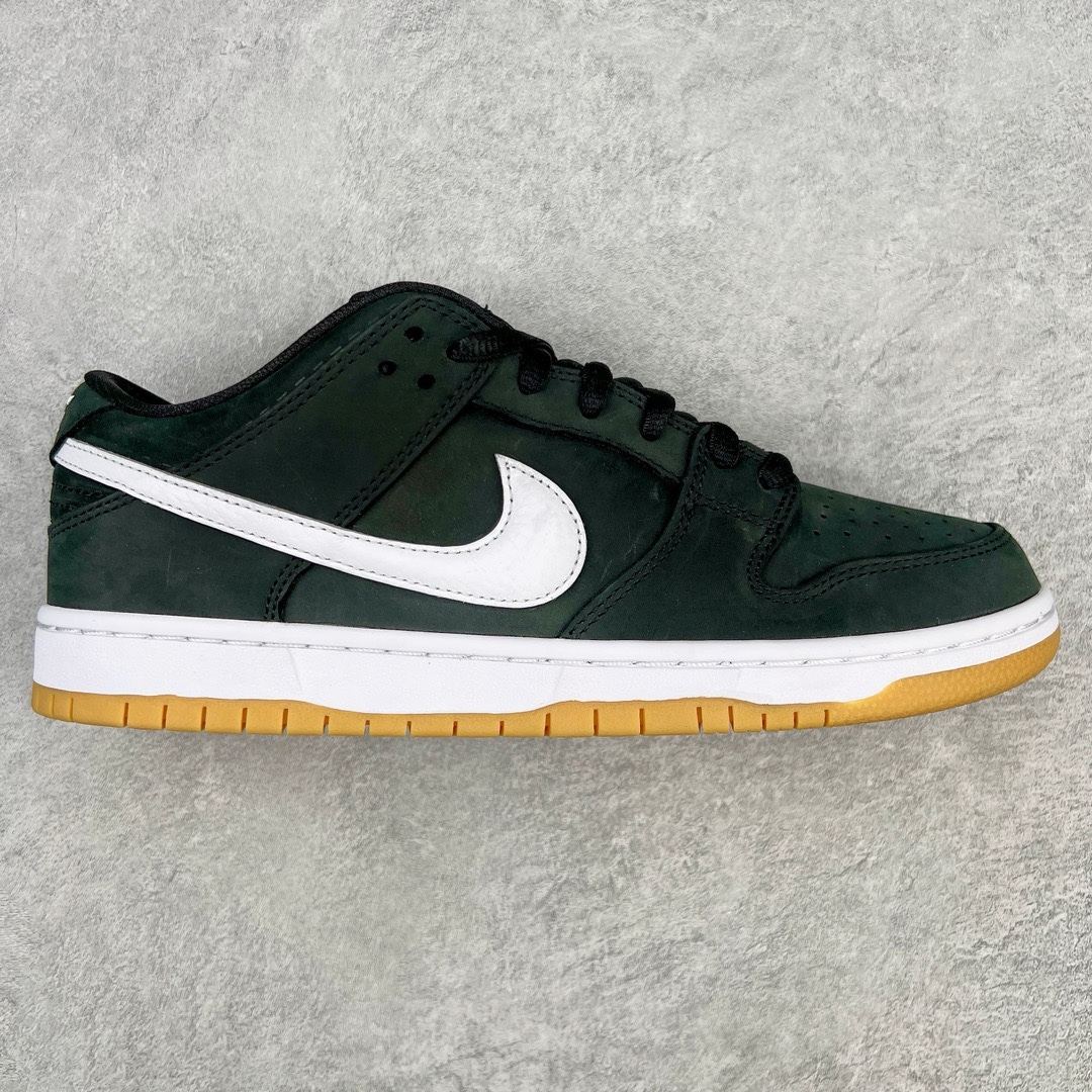 图片[3]-💰240 ＃N版纯原 NK SB Dunk Low 系列 东南亚外贸特供订单 原厂Sadesa D7 皮料 细纹排气孔完全一致 全套原楦原模倾力打造完美版型 独家原厂航空铝磨具打磨大底 鞋头坡度极致还原 无解鞋型 原盒原配 圈内天花板工艺 原厂冲刀 超高清洁度 全鞋零毛边皮料切割 采用原厂百宏鞋带以及原厂百宏织唛舌标 内标可供原厂几率过验 原厂中底布点胶 原厂中底布拉帮走线遵循公司 SIZE：35.5 36 36.5 37.5 38 38.5 39 40 40.5 41 42 42.5 43 44 44.5 45 46 47.5 编码：by3936010-运动鞋