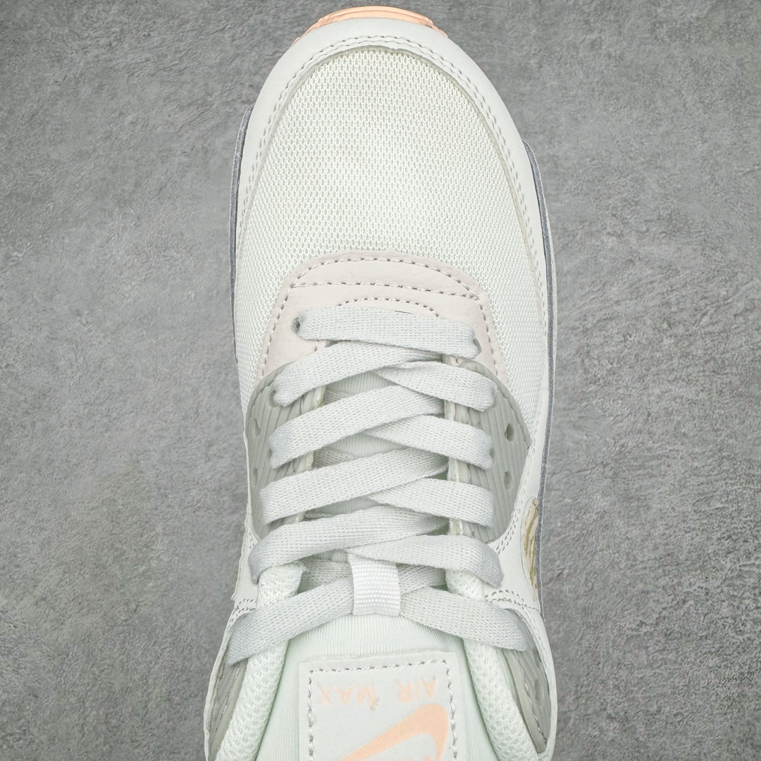 图片[4]-＃MX版 NK Air MAX 90 气垫复古减震跑步鞋 616730-012 经典重温 独家陆续补货 外单专供大厂出品 品质稳定 一百余色 终端操作 Air Max 90于1990年推出 来自Air Max系列 在Air Max 1的基础上改进而得 增加了气垫面积 外型上也更为流线 最特別的就是加入了菱纹塑胶嵌板 为Air Max 90增添了许多潮流气息 皮革鞋面 造就出色耐穿性和支撑力 Max Air缓震配置搭配泡棉中底 令Air Max 90轻盈而舒适 华夫格橡胶外底 铸就Air Max 90非凡的抓地力 而Air Max 90不仅是一双跑鞋 它成功跨越了时间的演进 成为了球鞋文化与潮流圈中最熟为人知的鞋款之一 尺码：36 36.5 37.5 38 38.5 39 40 40.5 41 42 42.5 43 44 44.5 45-选品中心